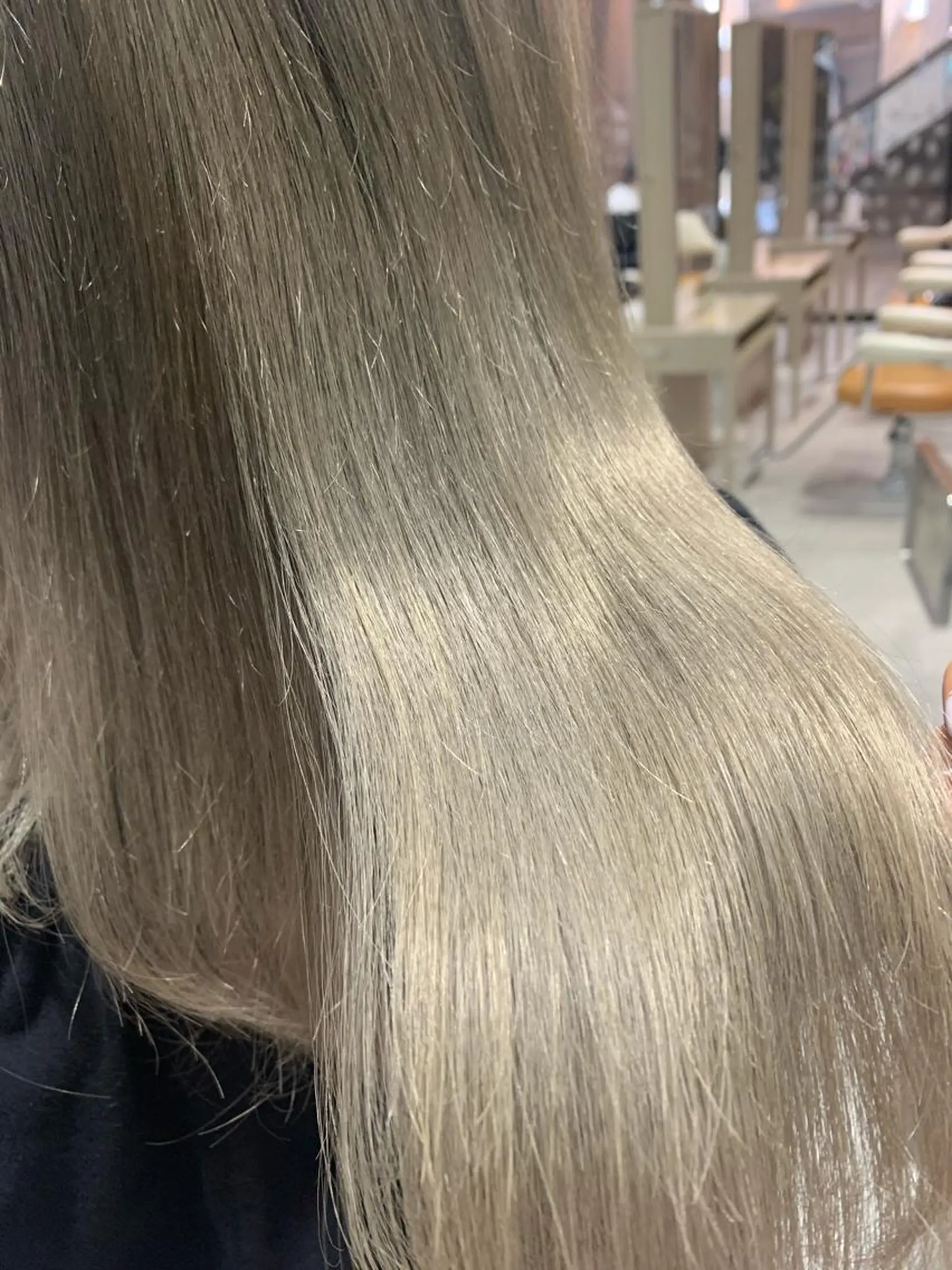 ロング カラー 近藤千翔🩵 髪質改善Periodのエステ・リラクイメージ