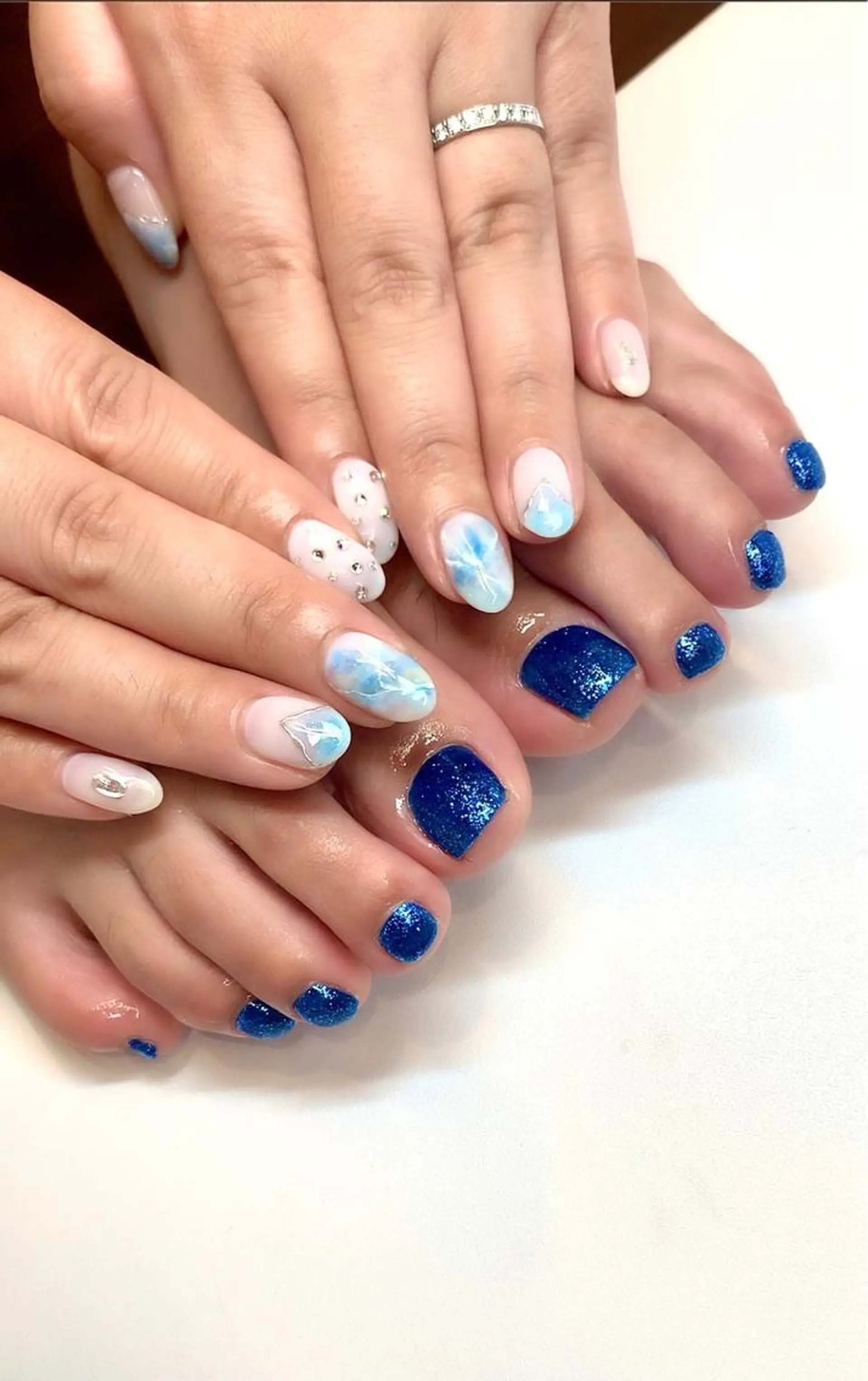 ネイル フットネイル ジェルネイル ロングネイル ニュアンスネイル オフィスネイル ハンドネイル clover nailのネイルデザイン