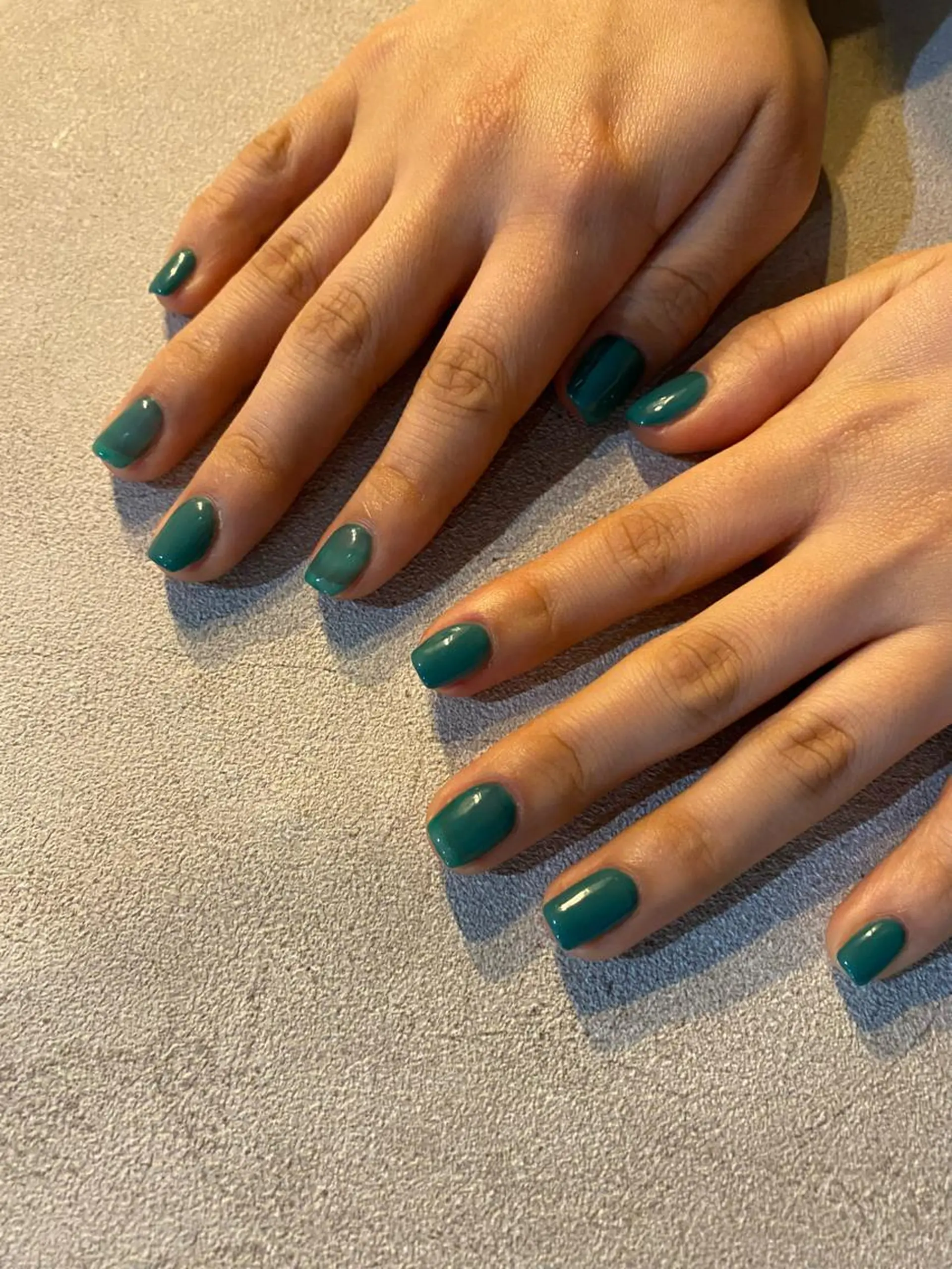 カラー ネイル ワンカラーネイル ハンドネイル scre as Etelのネイルデザイン