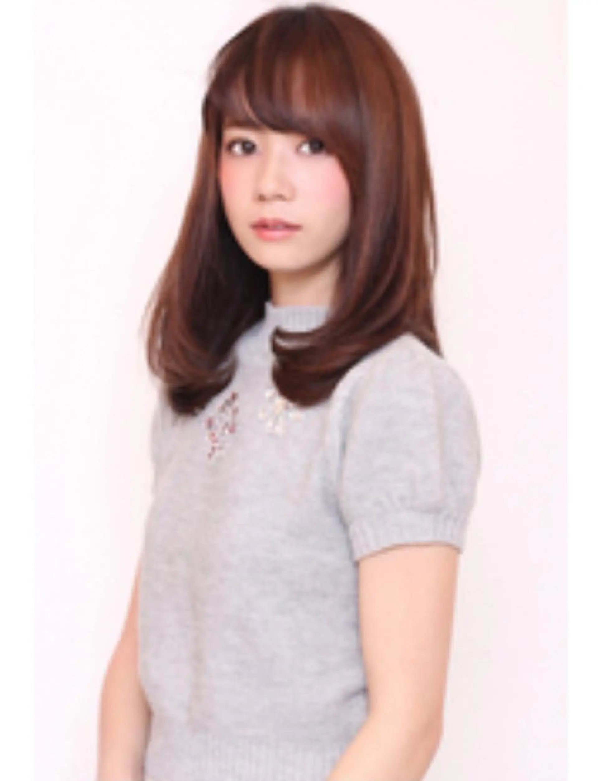 セミロング 井上 美春のヘアスタイル