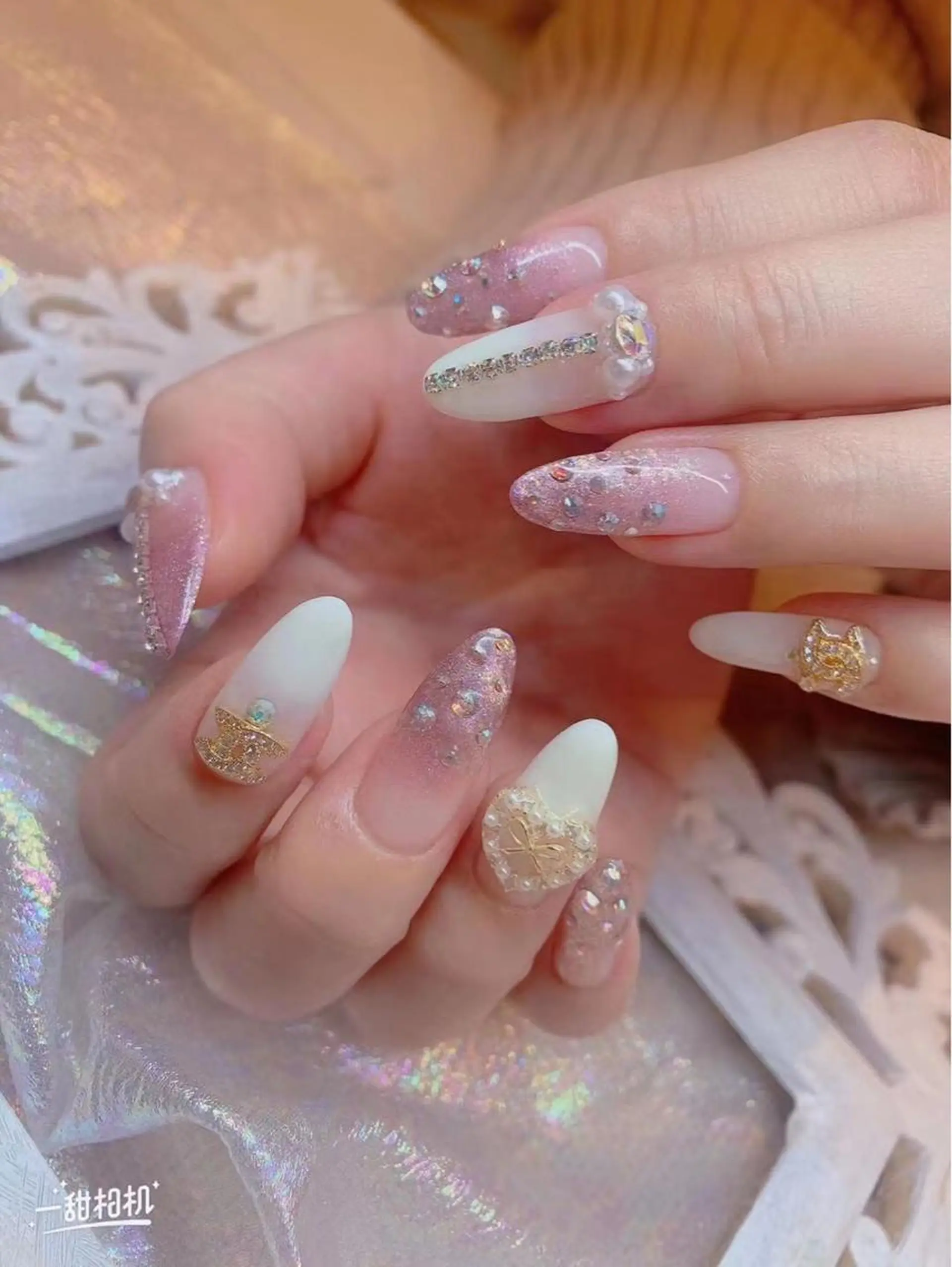 ネイル 持ち込み 大塚眉毛|ハンドケア |肌管理の眉毛・アイブロウイメージ