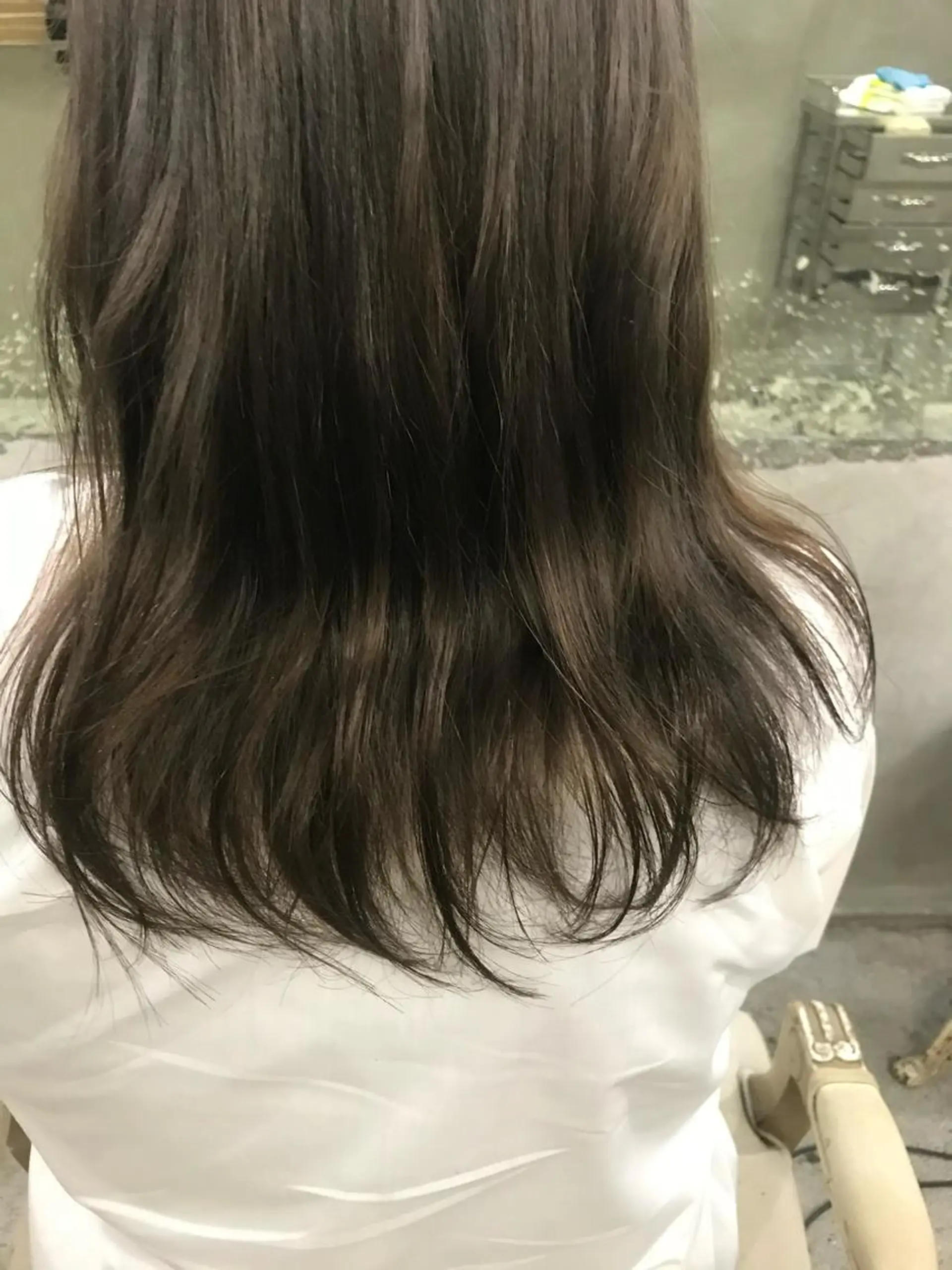 ミディアム カラー オリーブカラー お任せヘア☘️☘️ 及川渚のヘアスタイル