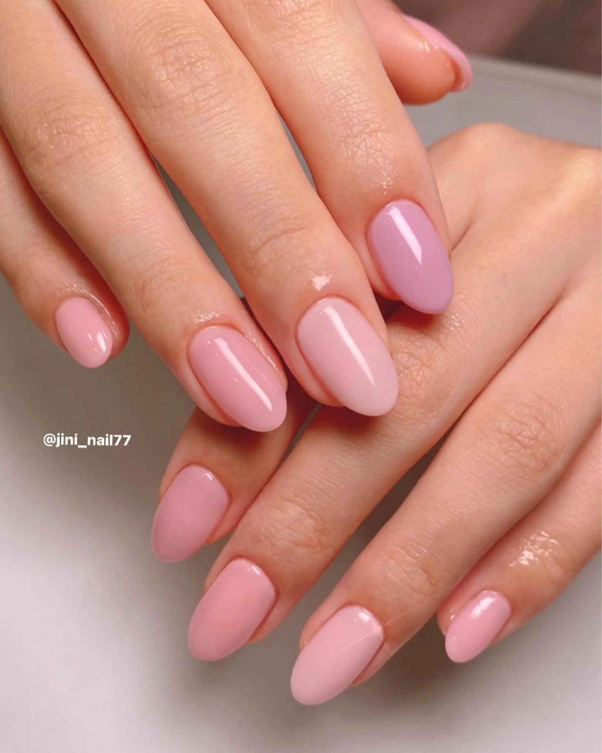 ネイル JINI NAIL所属・ジニ ネイルのネイルデザイン