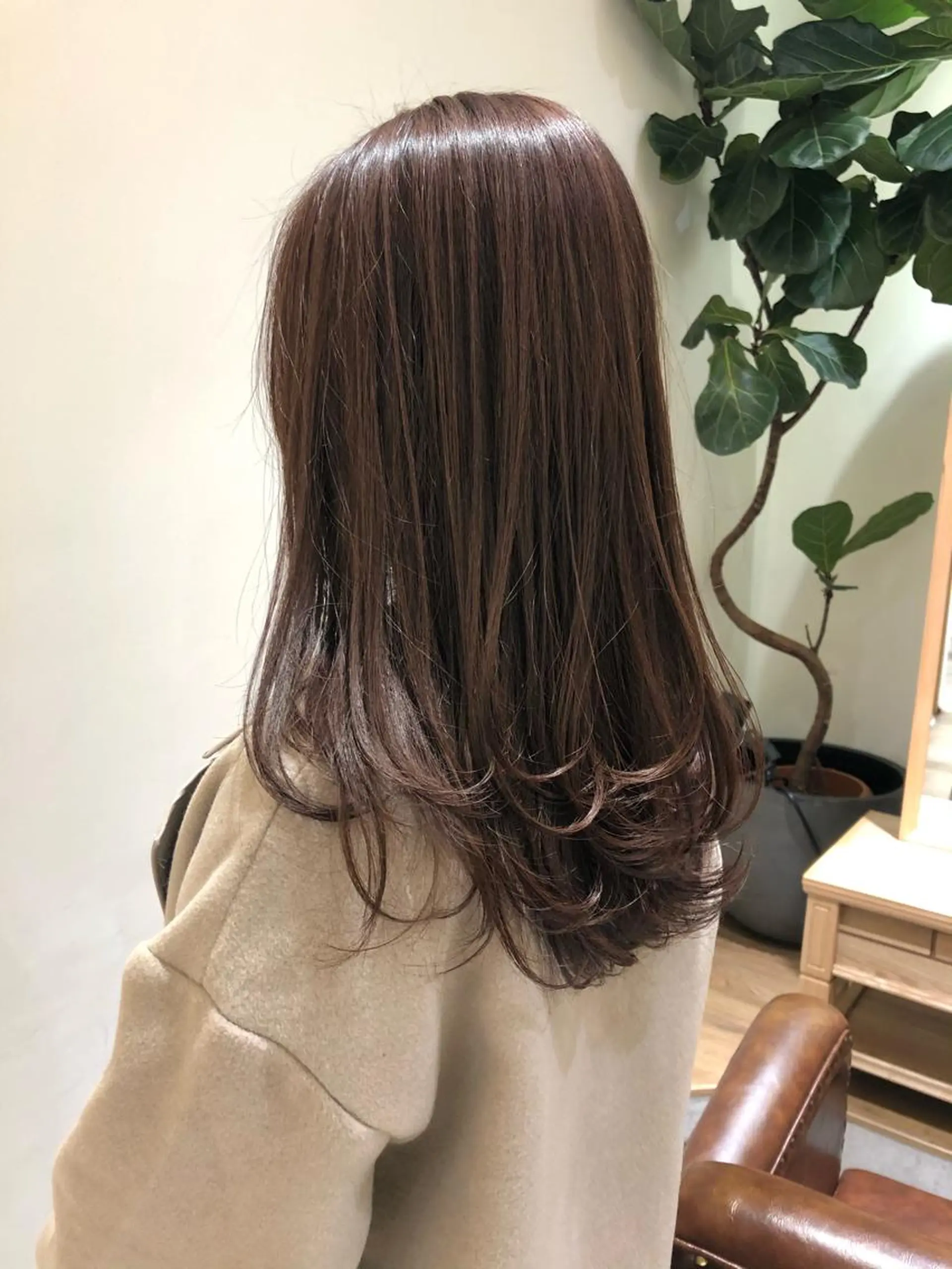ロング カラー ベージュカラー ピンクカラー ピンクベージュ カット ヘアカラー トリートメント ボブ/レイヤー/ケア パーマ/リュウタのヘアスタイル