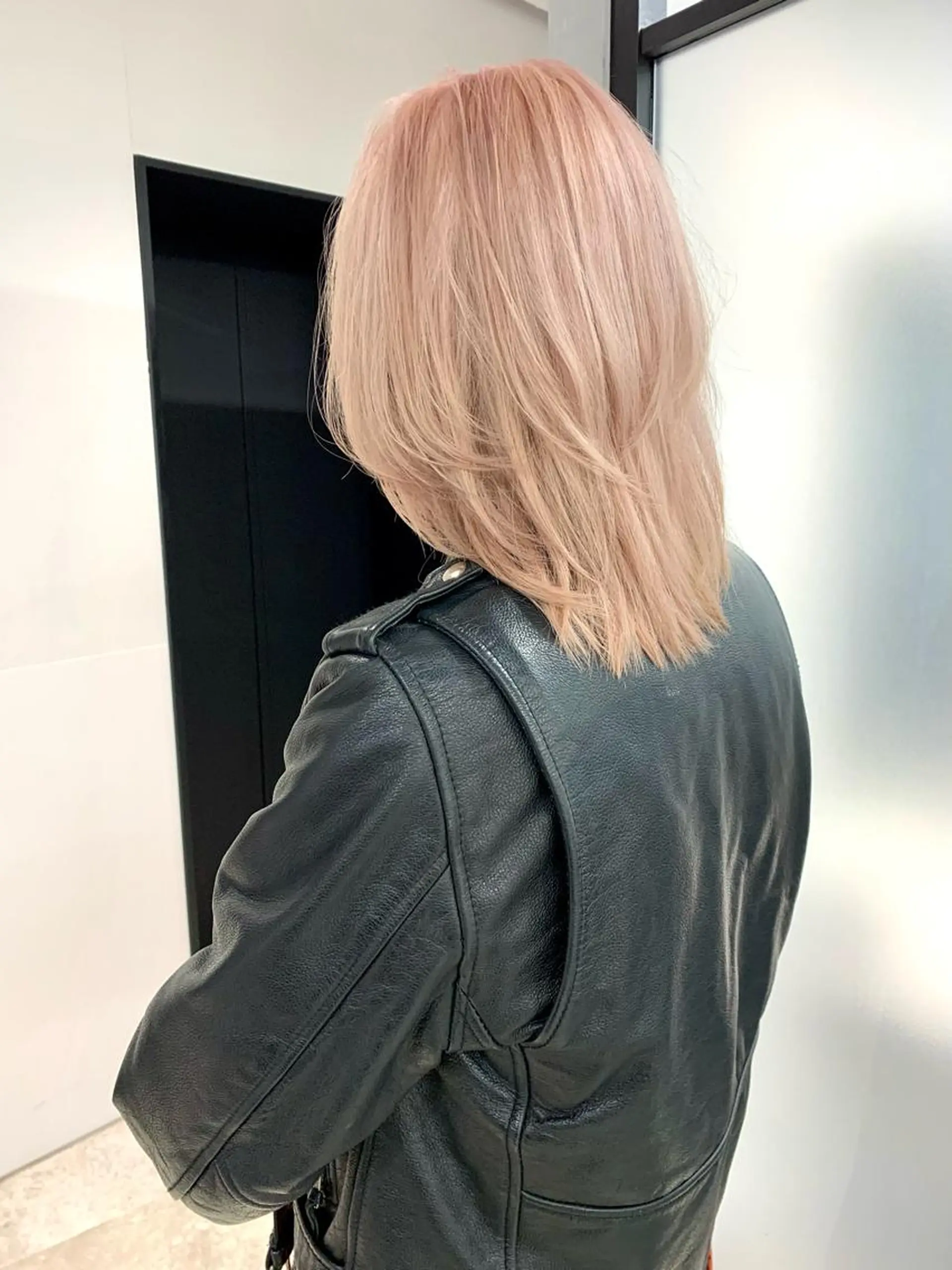 ロング カラー ヘアアレンジ カット ヘアカラー トリートメント ヘッドスパ ヘアセット ハイトーン/美髪矯正 🍃大江拓実のヘアスタイル