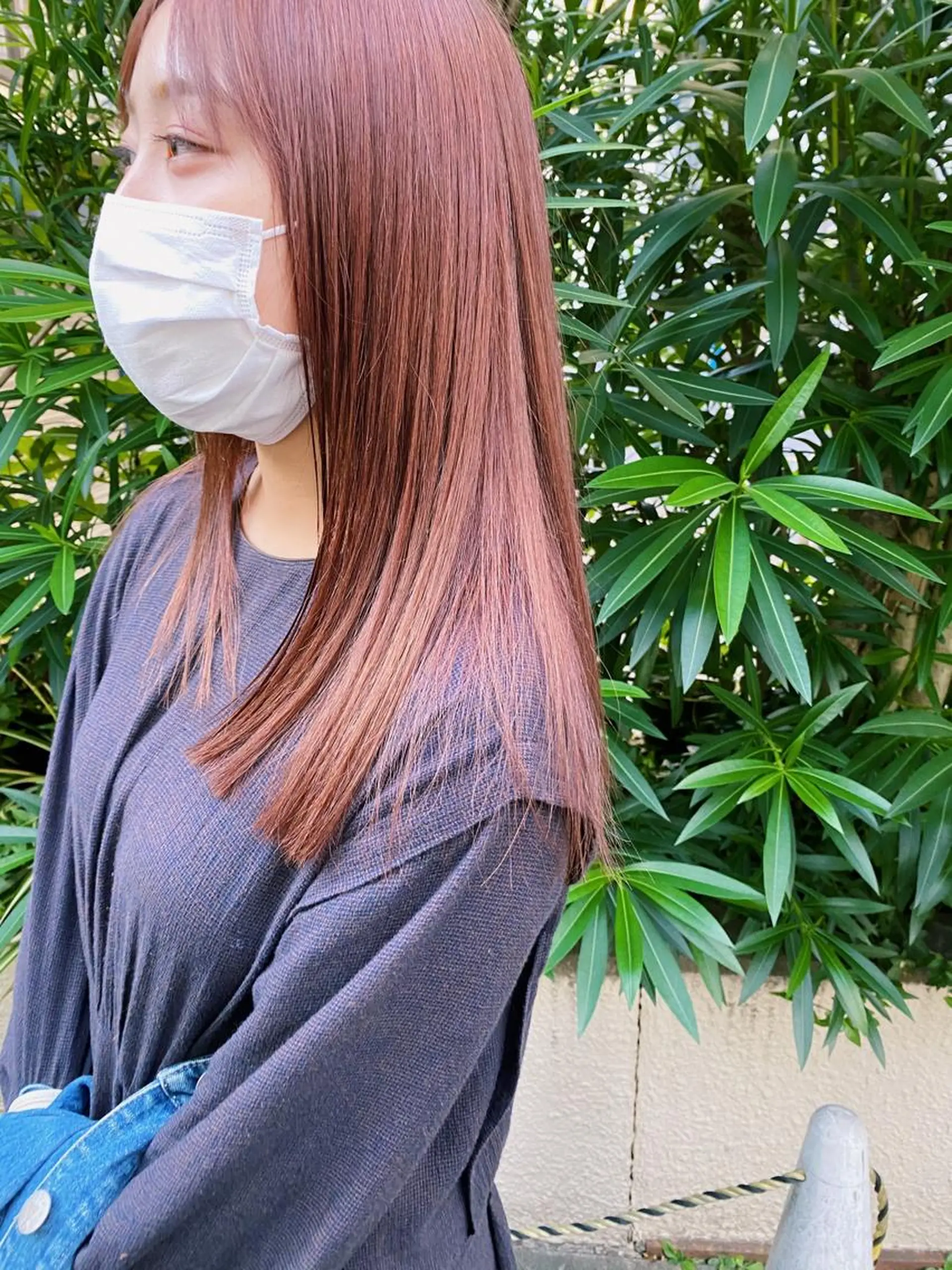 ミディアム カラー ベージュカラー ピンクカラー ピンクベージュ レイヤーウルフ エクステ磯部のヘアスタイル