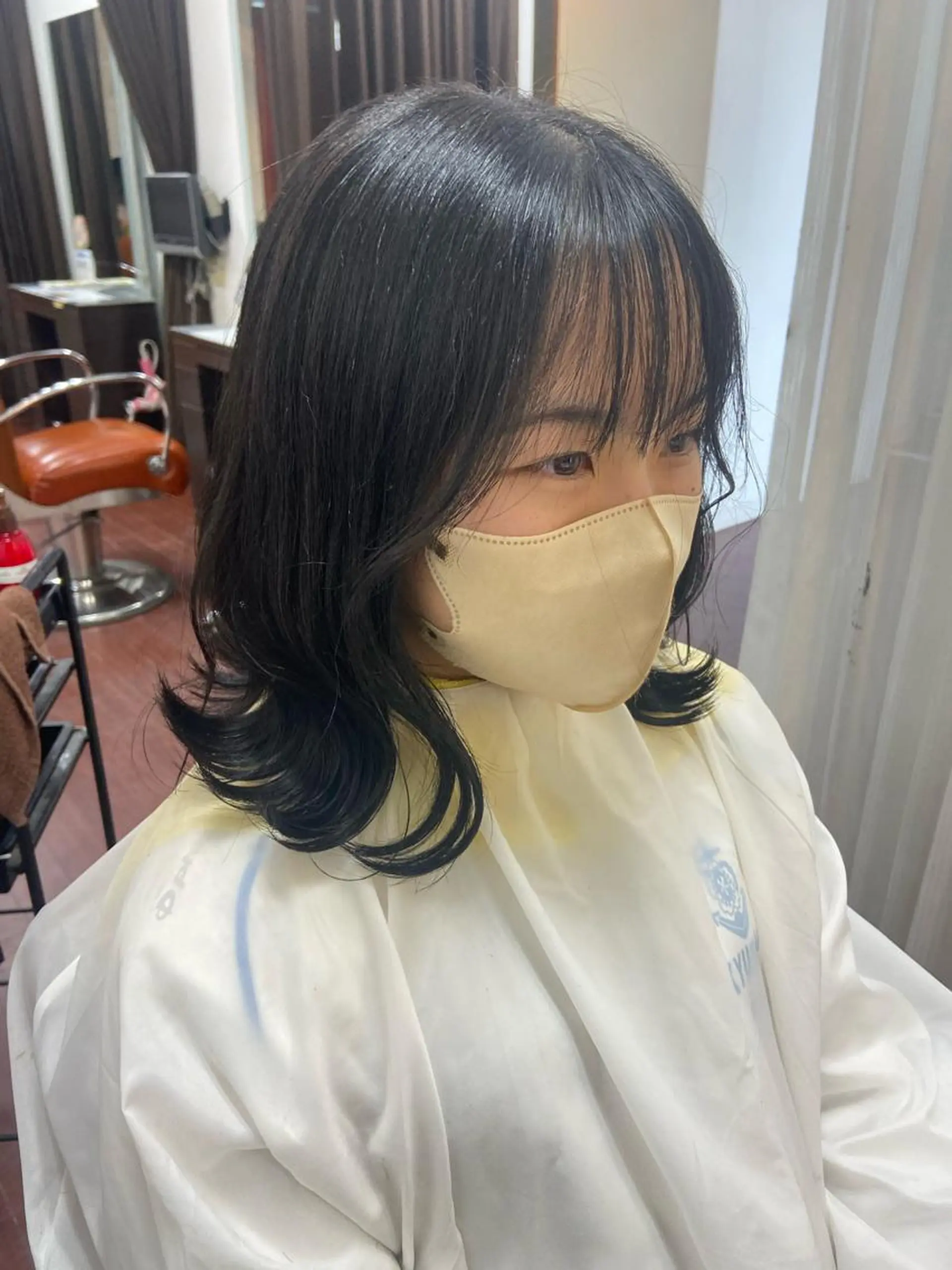 ミディアム 瀧下 唯のヘアスタイル