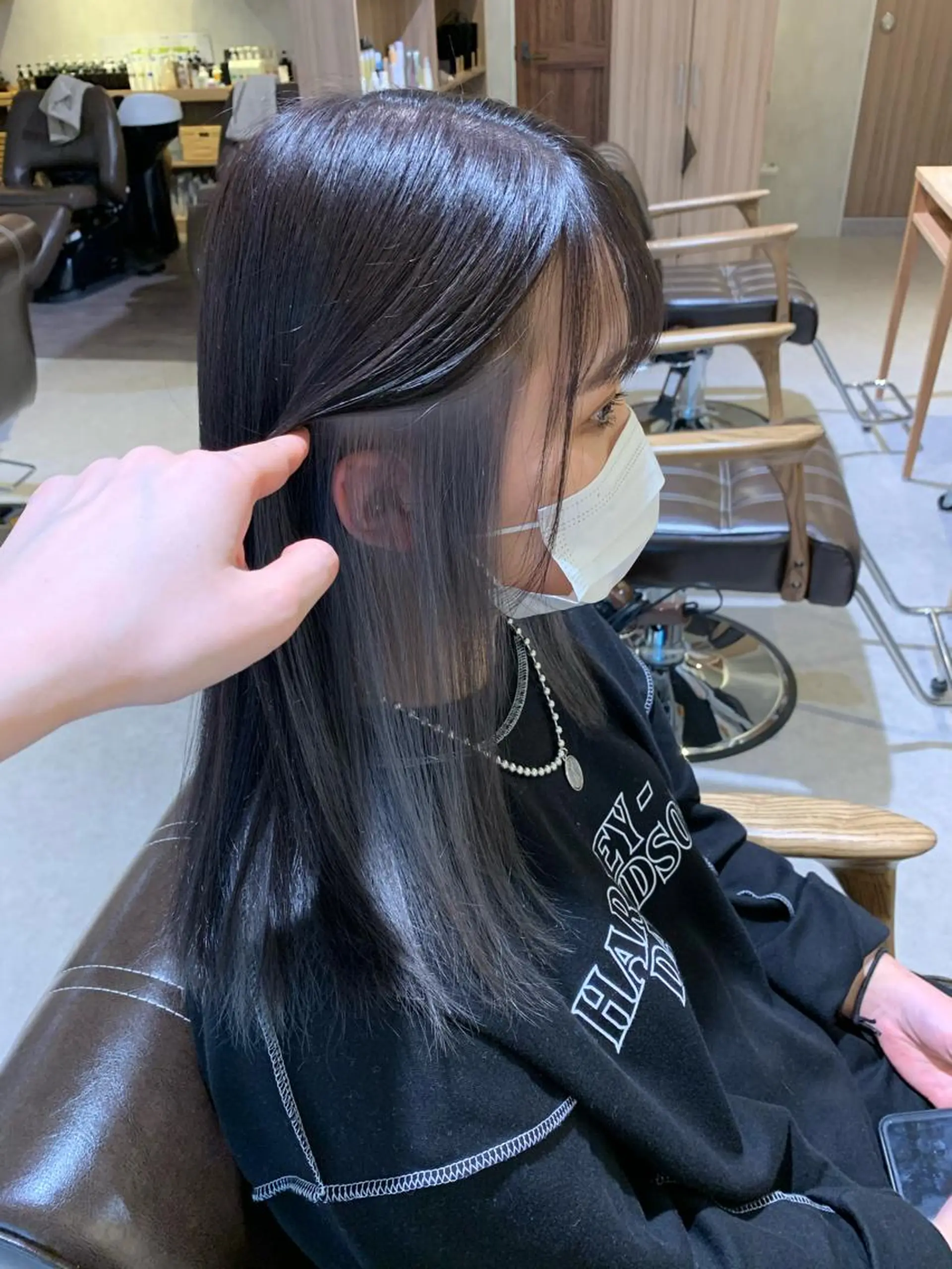 ロング カラー ブリーチ カット ヘアカラー unöi所属・3月Open unöi  ホナミのヘアスタイル