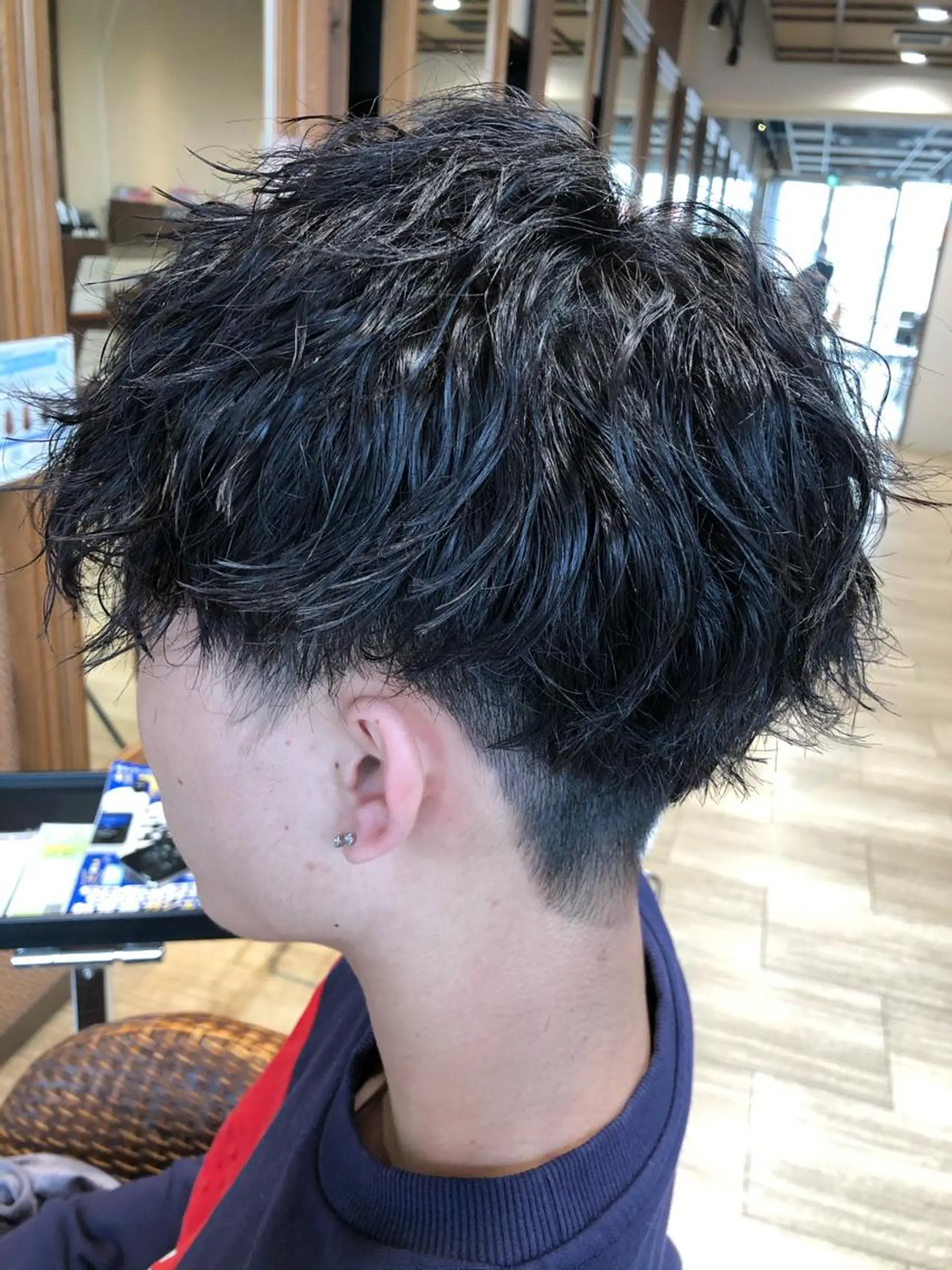 ショート パーマ メンズ マッシュ メンズパーマ メンズツイストパーマ ツイストパーマ パーマ/ハイトーン スパイキー/神田正紀のヘアスタイル