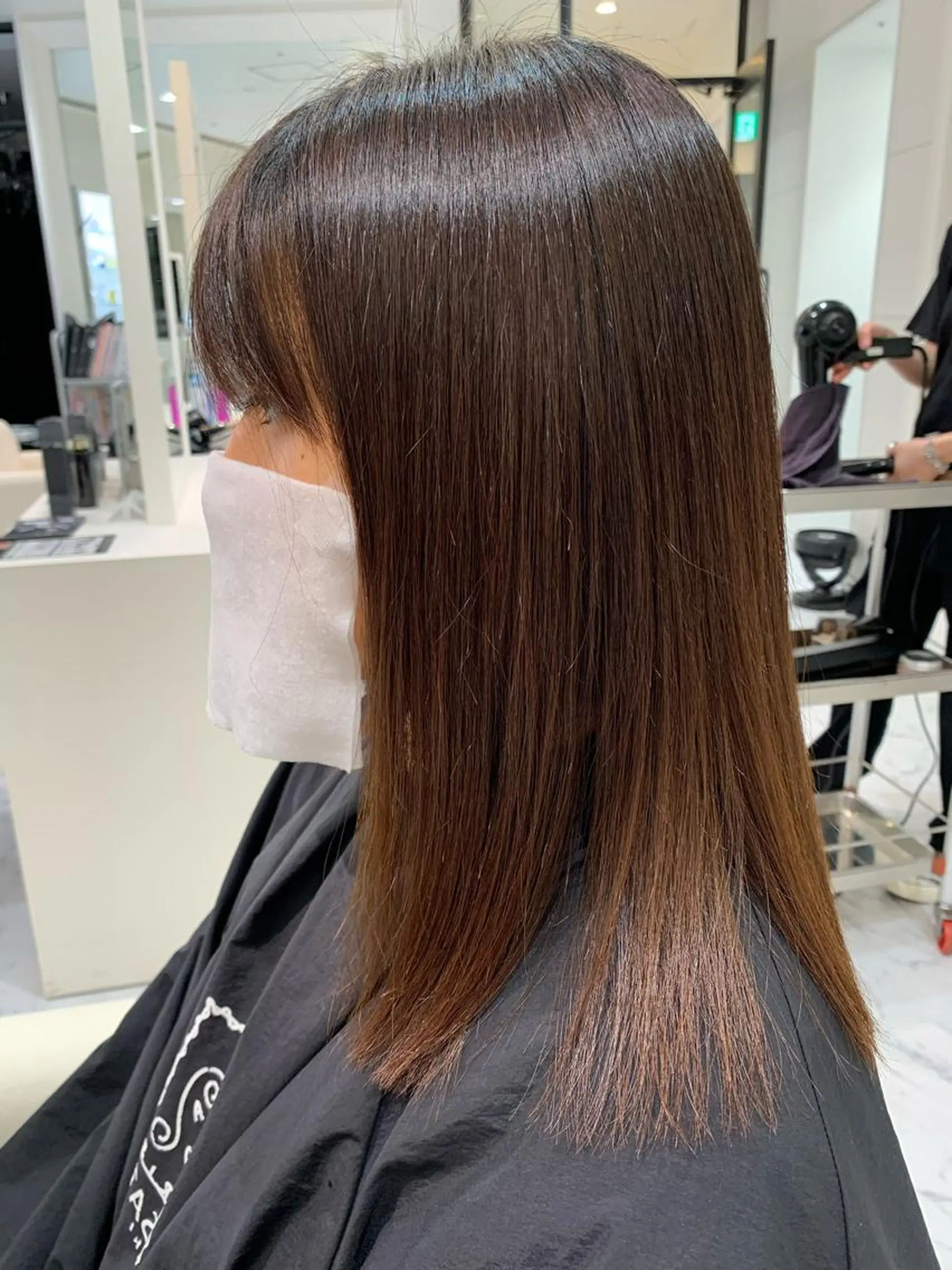 セミロング 髪質改善縮毛矯正✨ ナリタユウヤのヘアスタイル