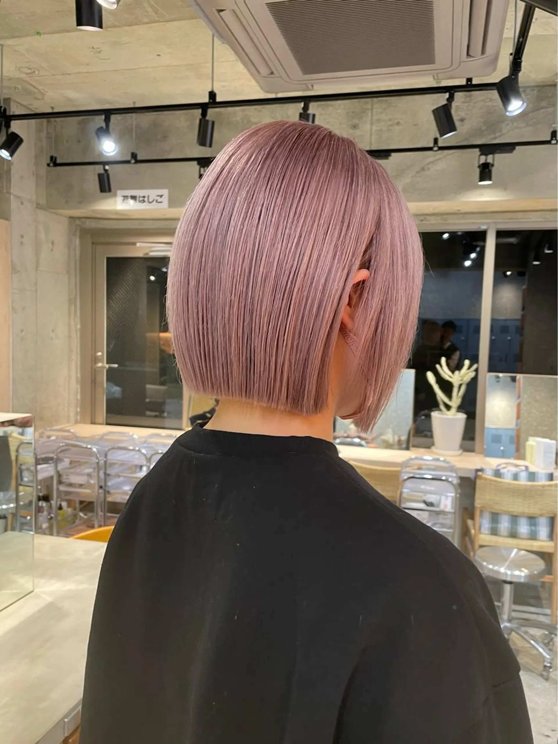 ショート カラー ベージュカラー ピンクカラー ピンクベージュ cinq所属・ハイライトカラー ❤︎hirokoのヘアスタイル