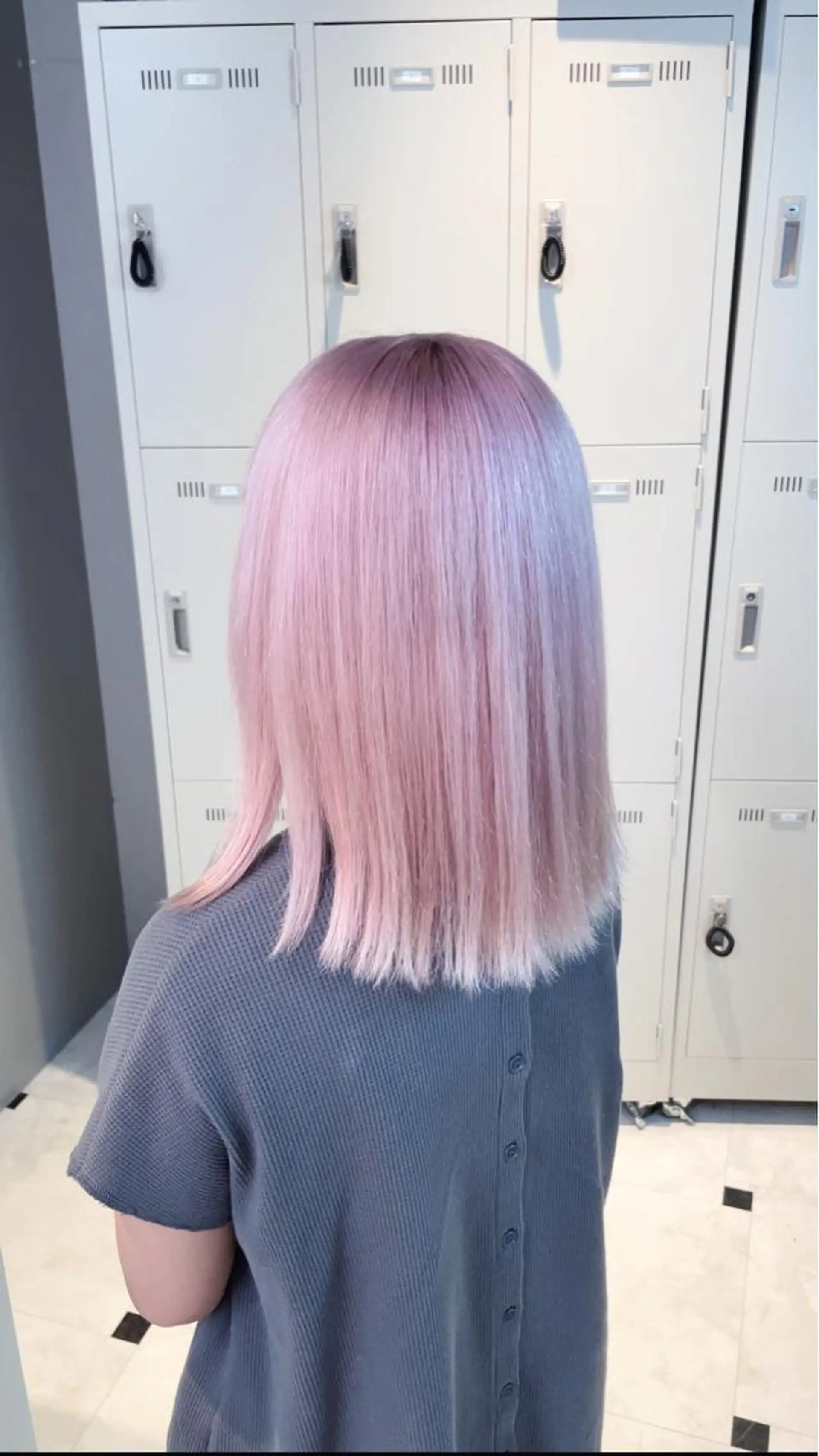 ミディアム ブリーチ✖️ 縮毛LANDのヘアスタイル