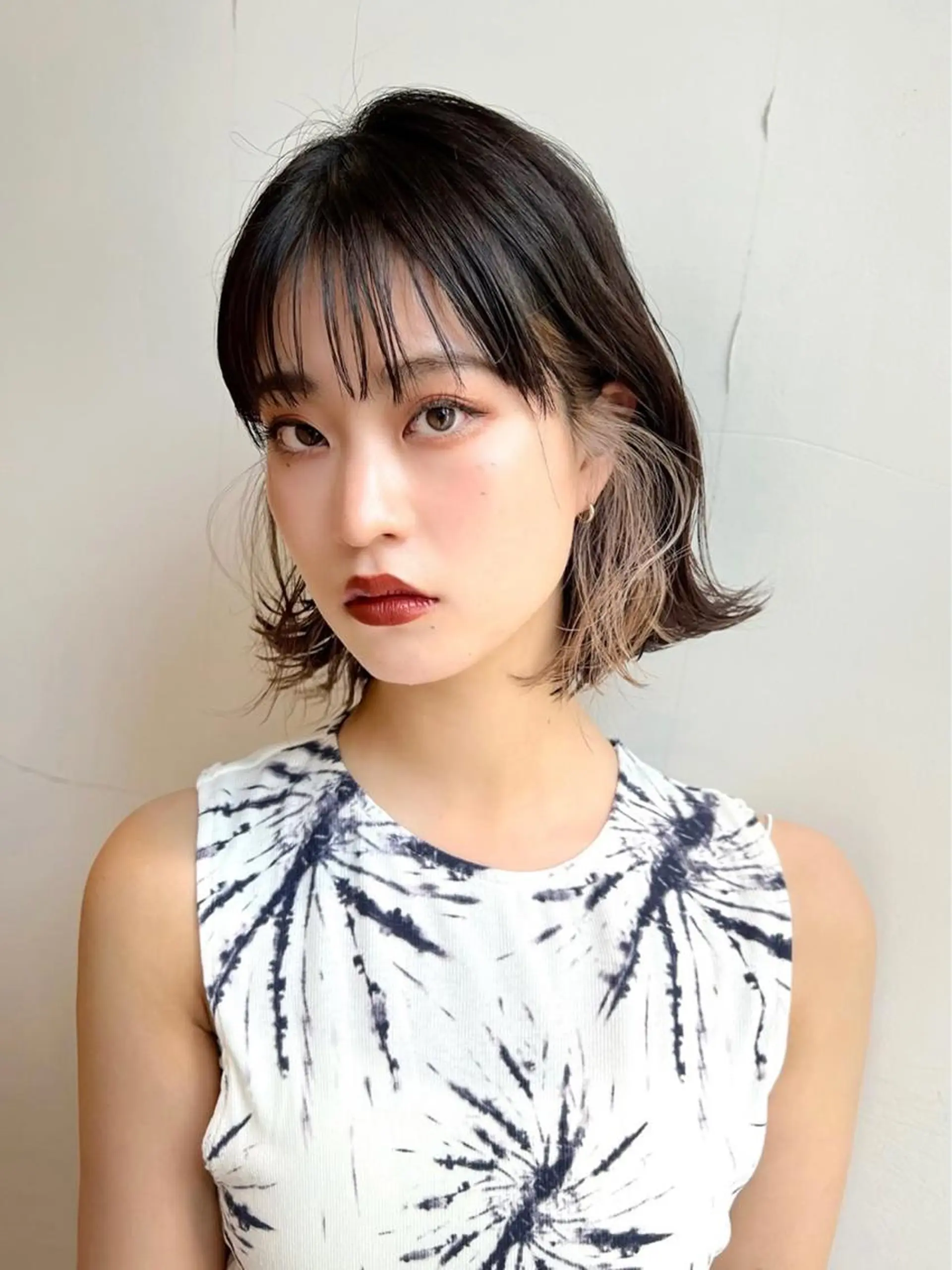 ミディアム カラー パーマ ヘアアレンジ ベージュカラー 透明感カラー グレージュ ボブ ヘアカラー トリートメント レイヤー専門家 ダブルカラー修のヘアスタイル