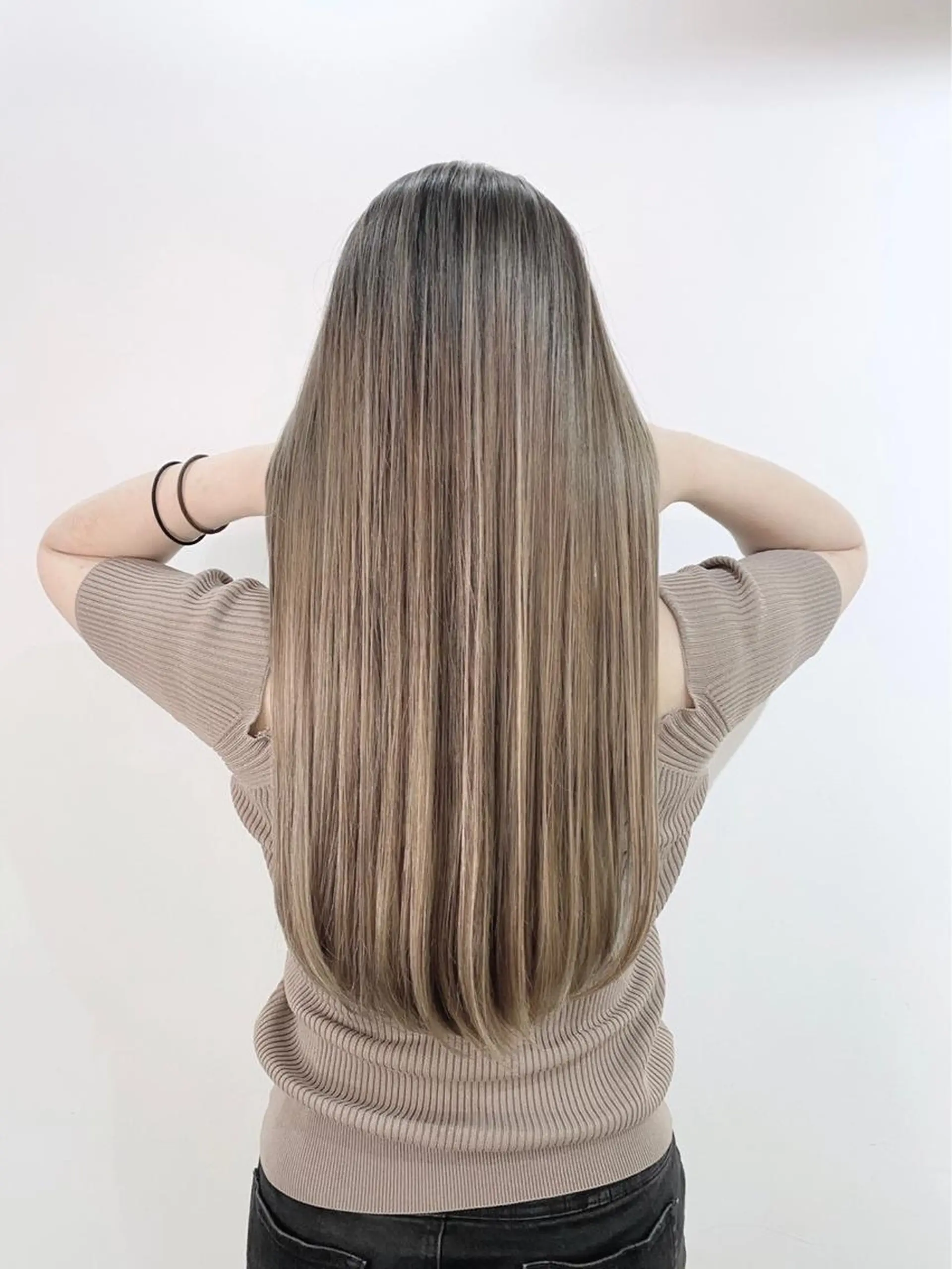 ロング レイヤーカット 韓国風/オシャレ /縮毛矯正/滝口琴未のヘアスタイル