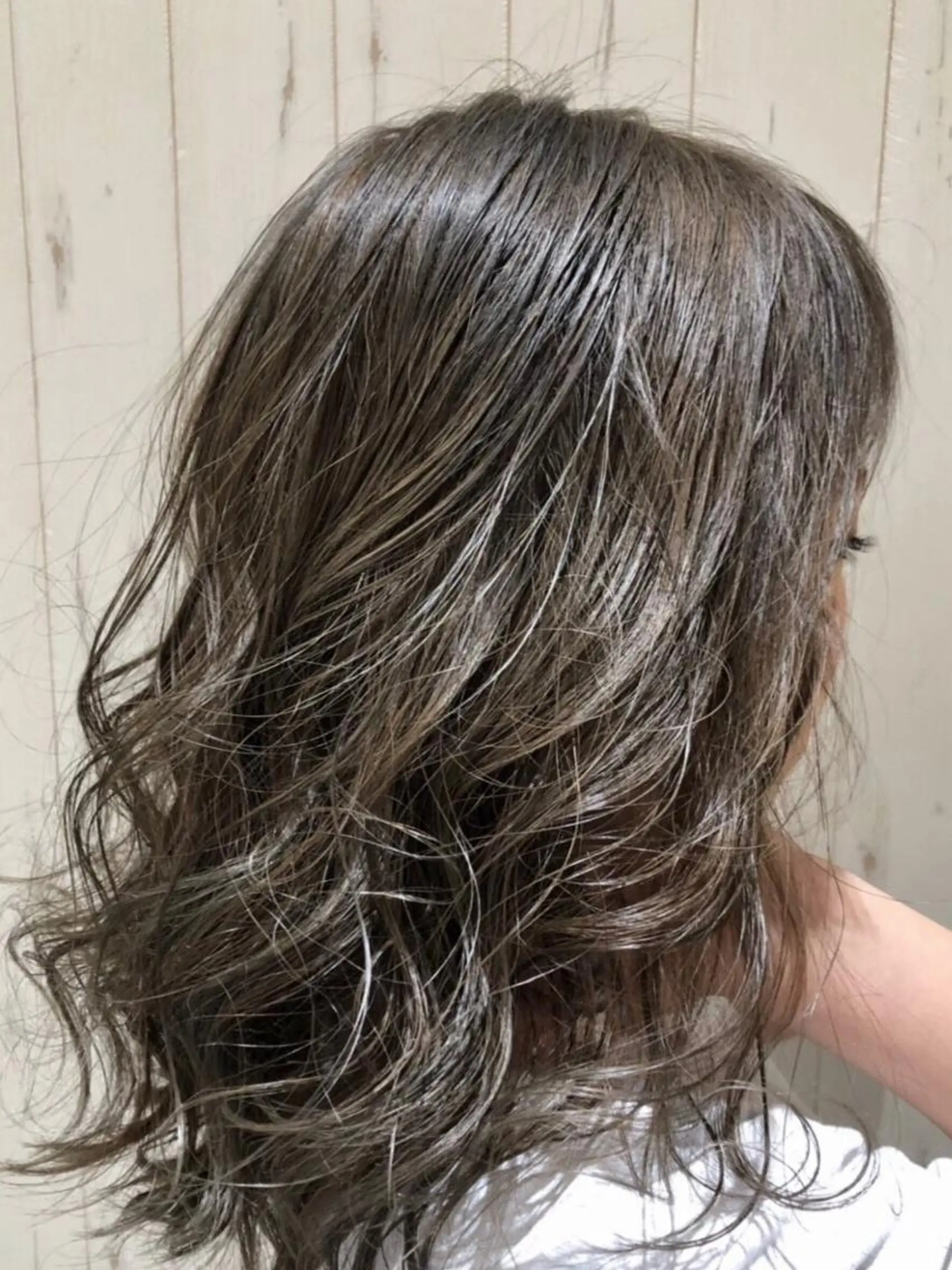 ロング カラー ヘアアレンジ Device ディバイスのヘアスタイル