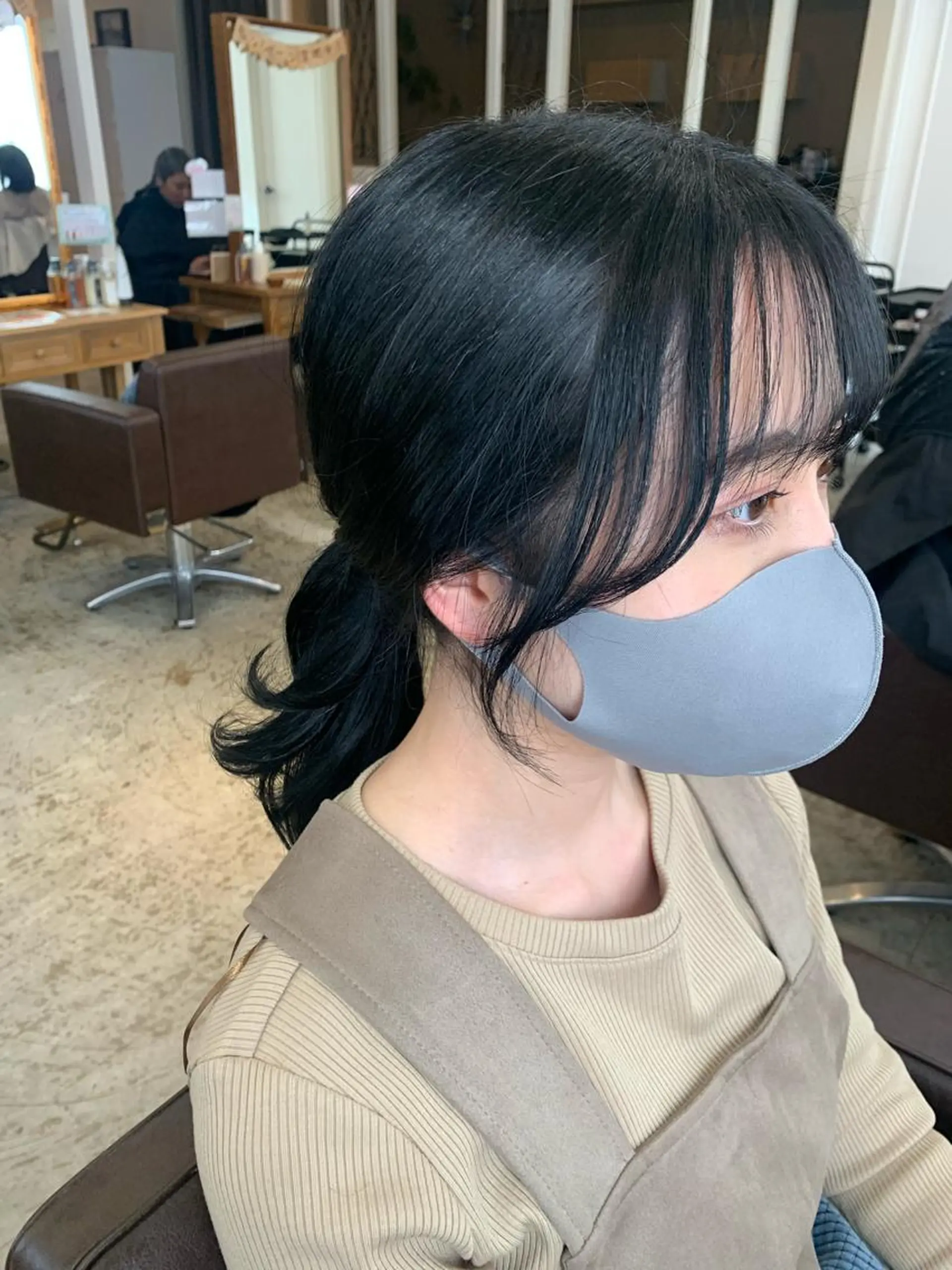 セミロング カラー 顔周りカット 韓国🇰🇷髪質改善 Chisaki치사키のヘアスタイル