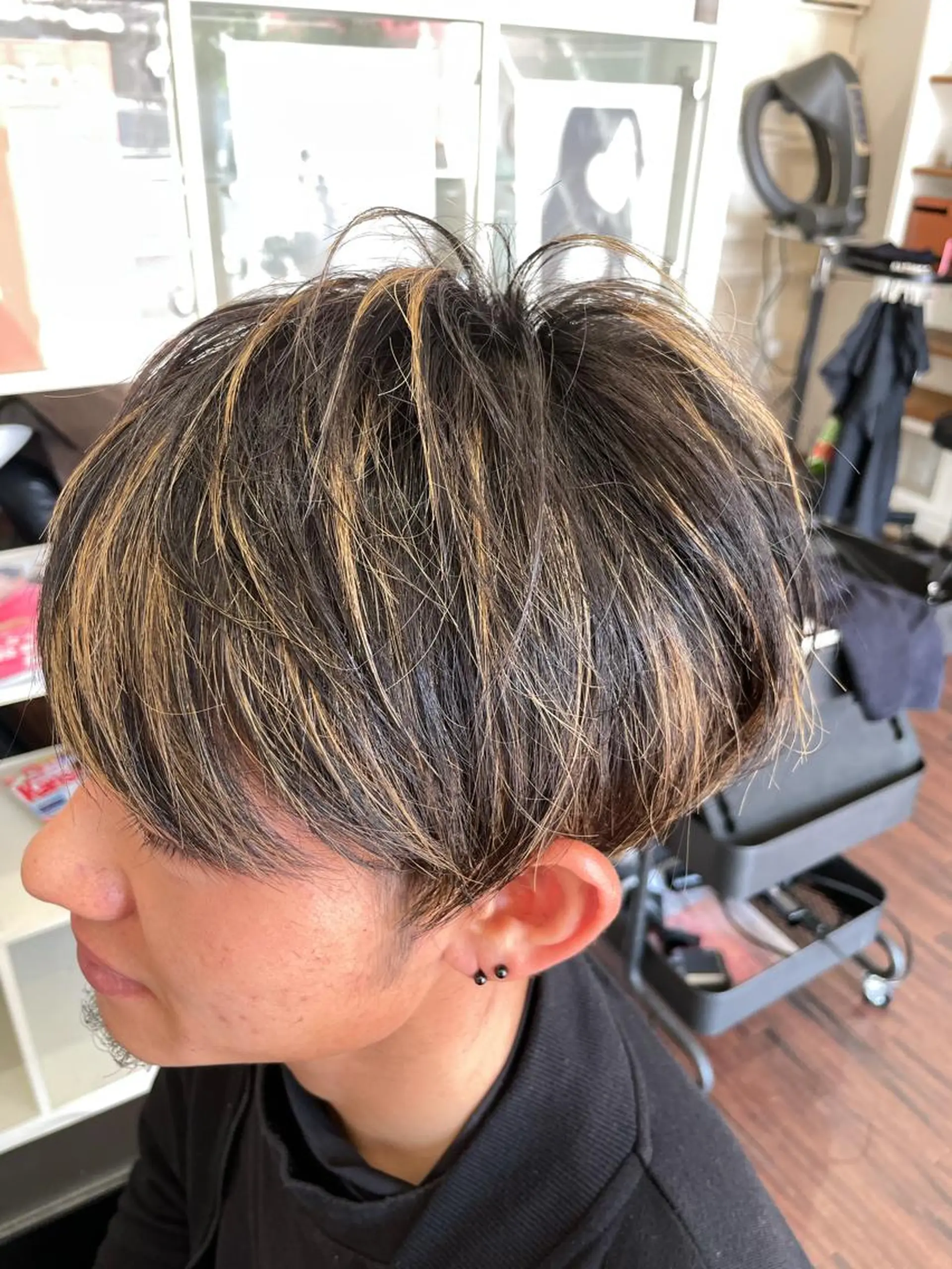 ショート ハイライト SHINYA シンヤヘアーズのヘアスタイル