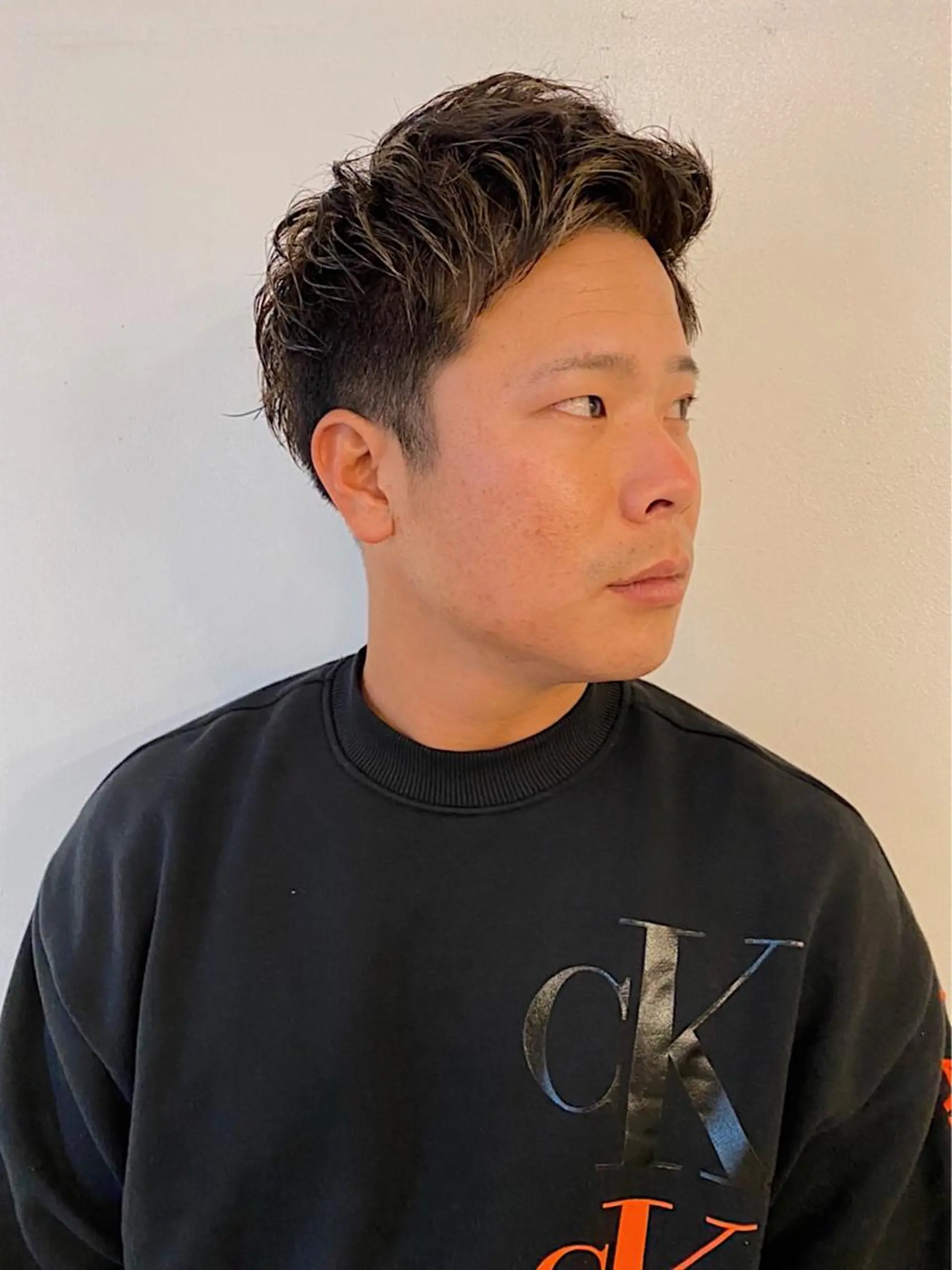 カラー メンズ メンズハイライト ツーブロック ハイライトカラー カット ヘアカラー h a k u 大倉 卓人のヘアスタイル