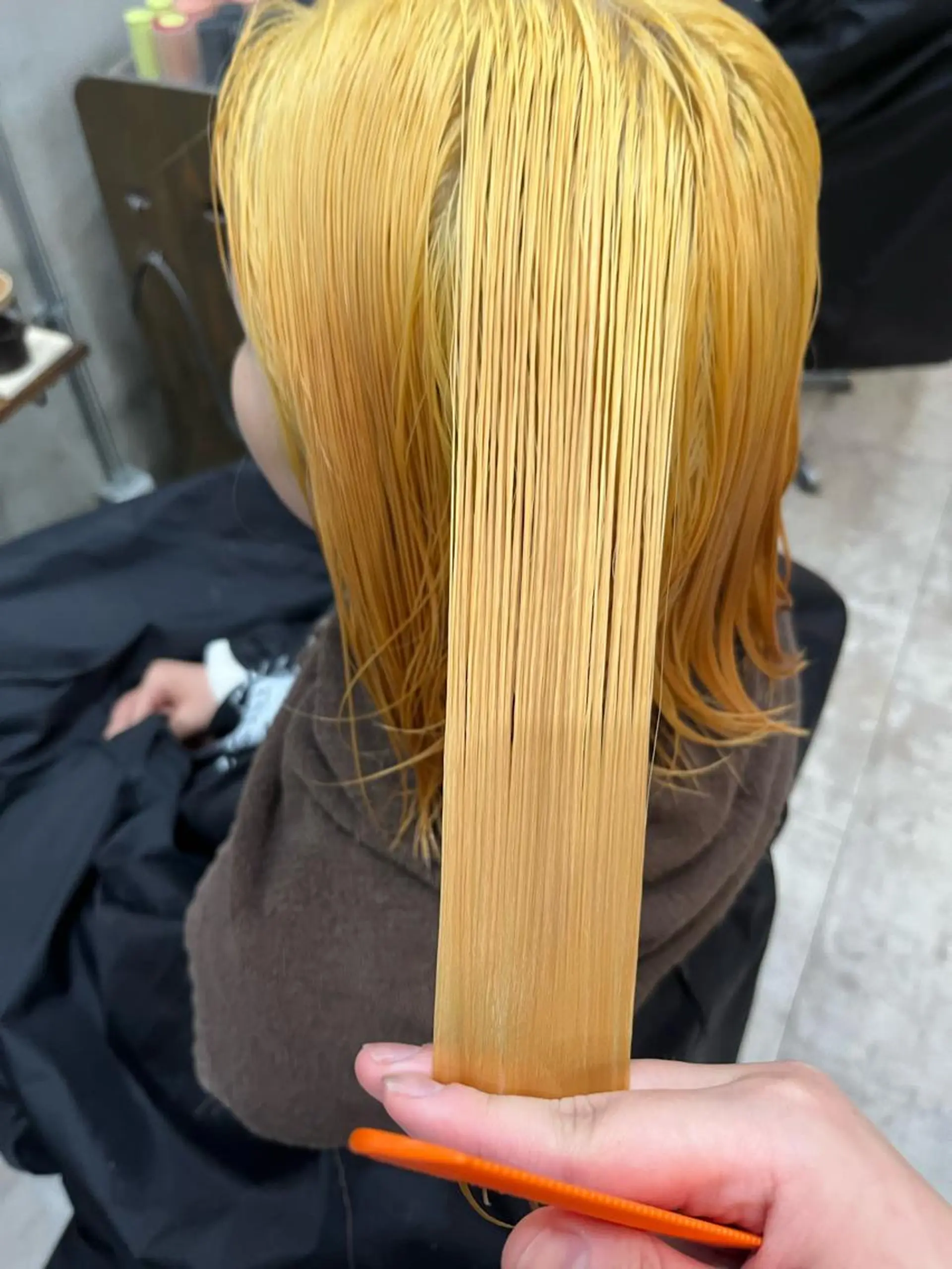 ミディアム カラー 艶髪/ハイトーン/ ヘアセット/モエノのヘアスタイル