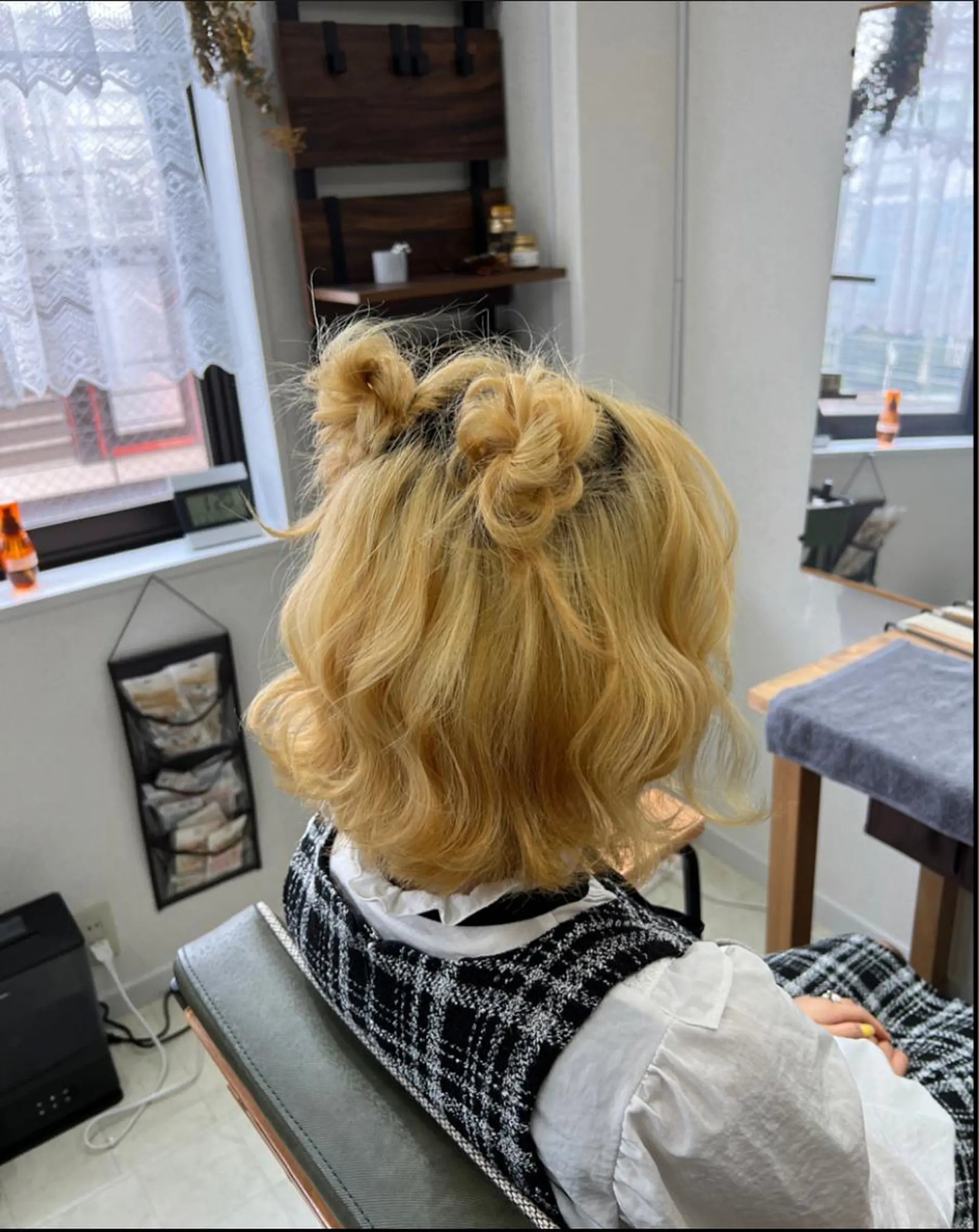 ミディアム ヘアアレンジ ハーフアップ お団子ヘア 山室 敬義のヘアスタイル