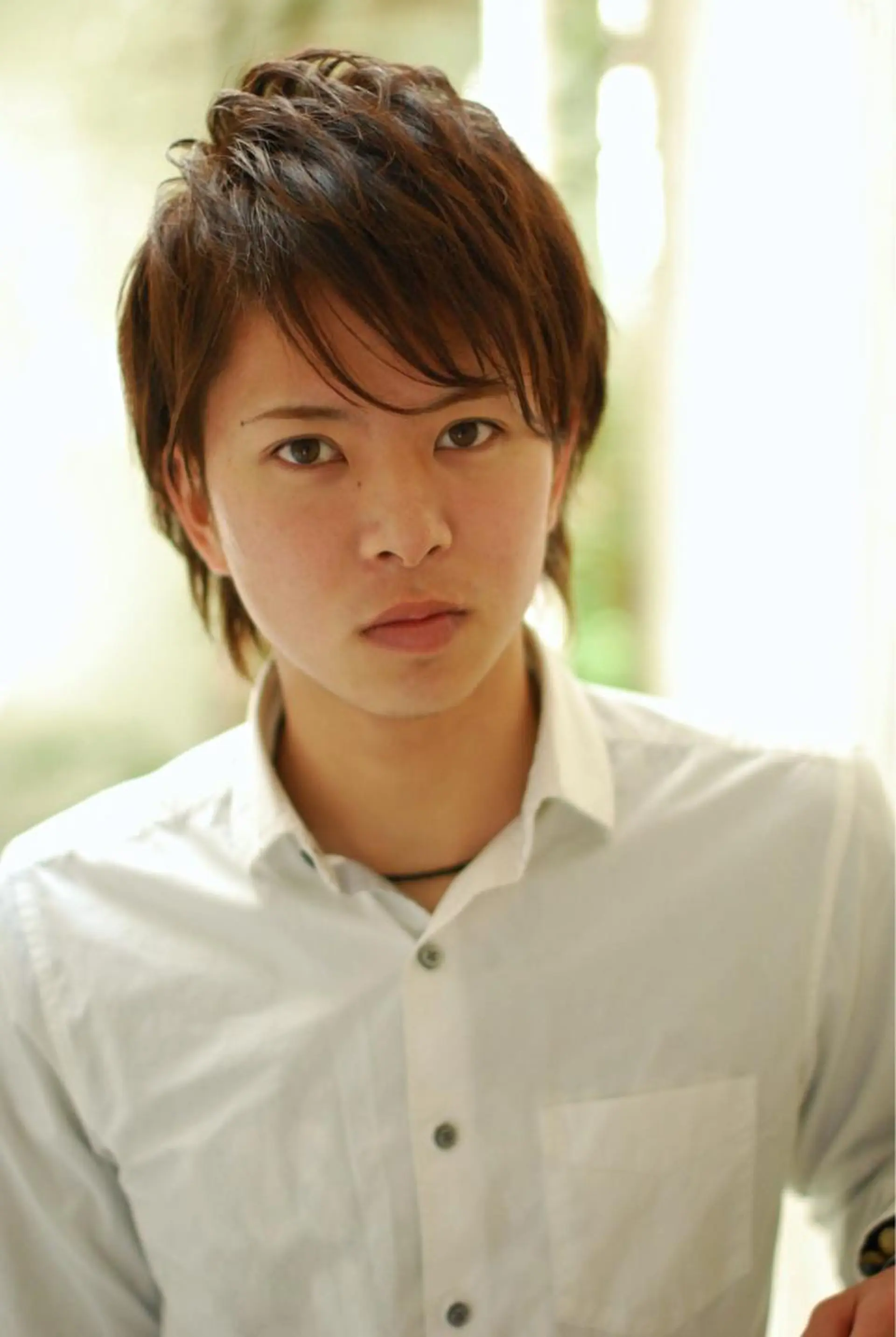 カラー パーマ メンズ メンズパーマ シースルーバング 推し活専用 【派手髪】飯野ゆかりのヘアスタイル