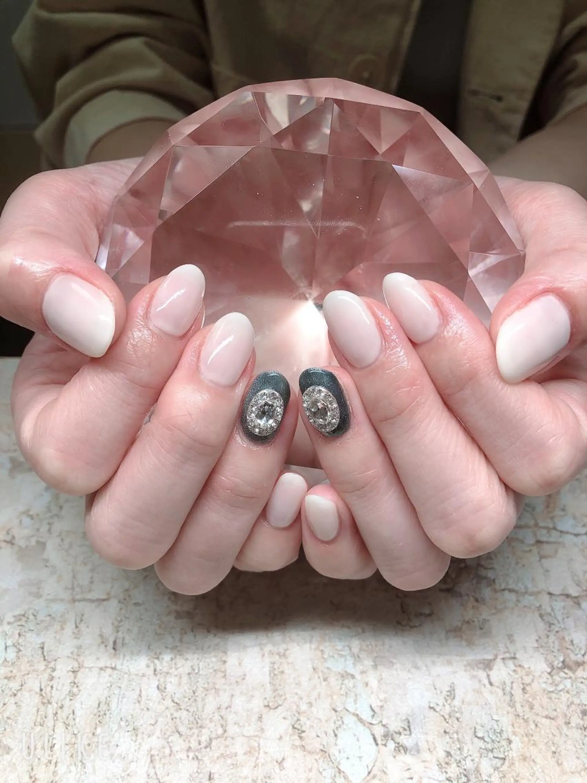 ネイル アートネイル フレンチネイル ジェルネイル グラデーション 韓国ネイル Nail room Bimano所属・Bimano seica♡+°のネイルデザイン