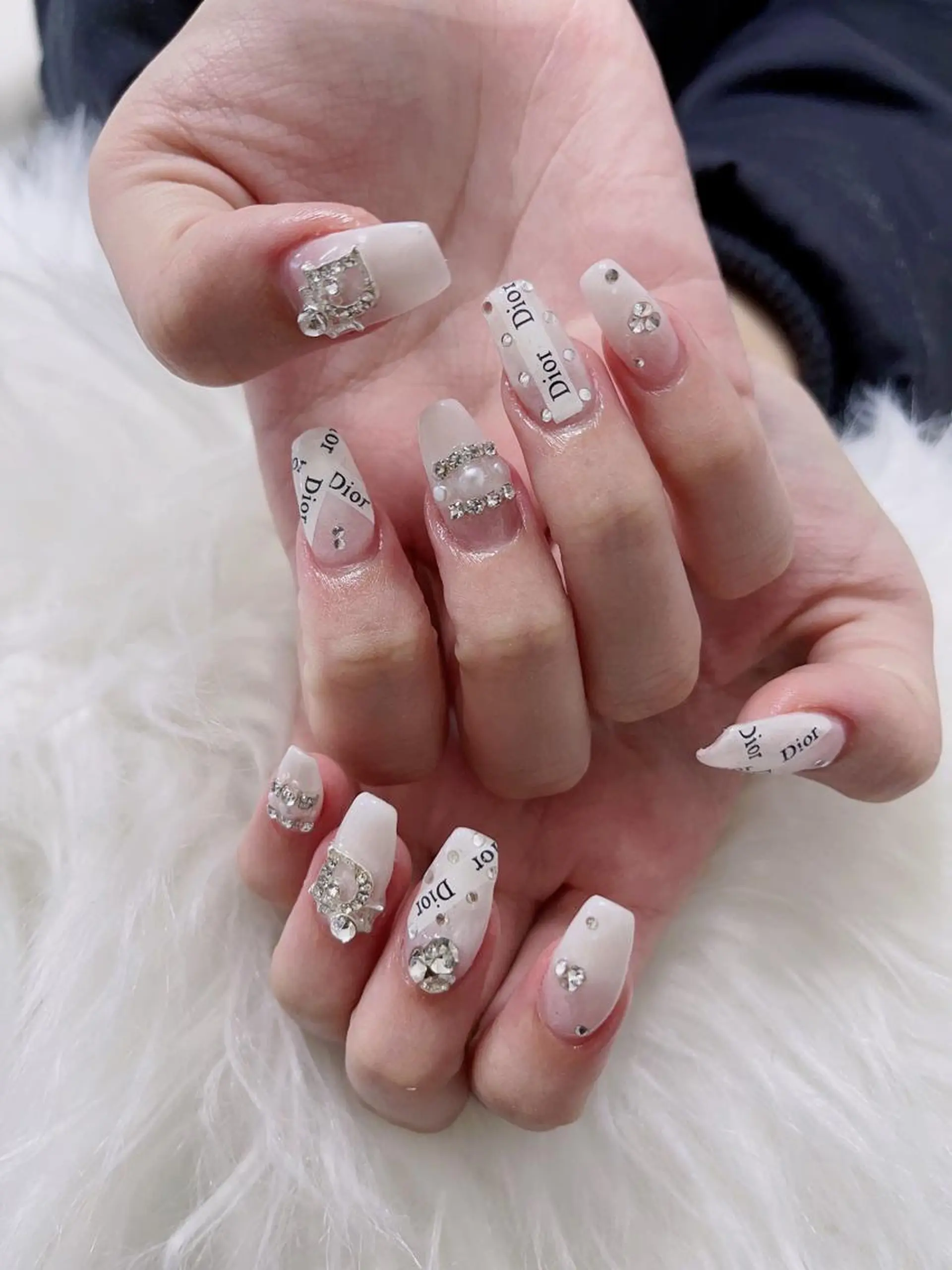 ネイル 菲菲ネイルサロン所属・FF フィフィネイルサロンのネイルデザイン