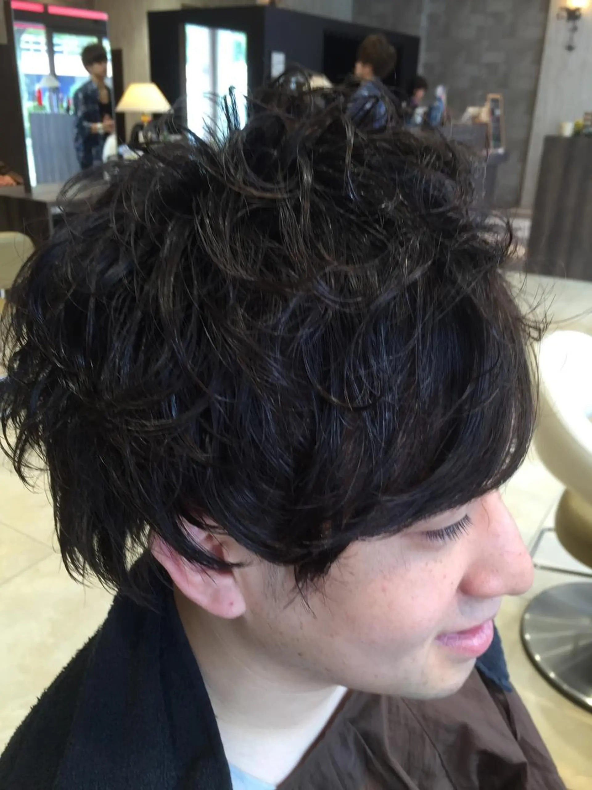 ショート パーマ 駒田 拳児のヘアスタイル