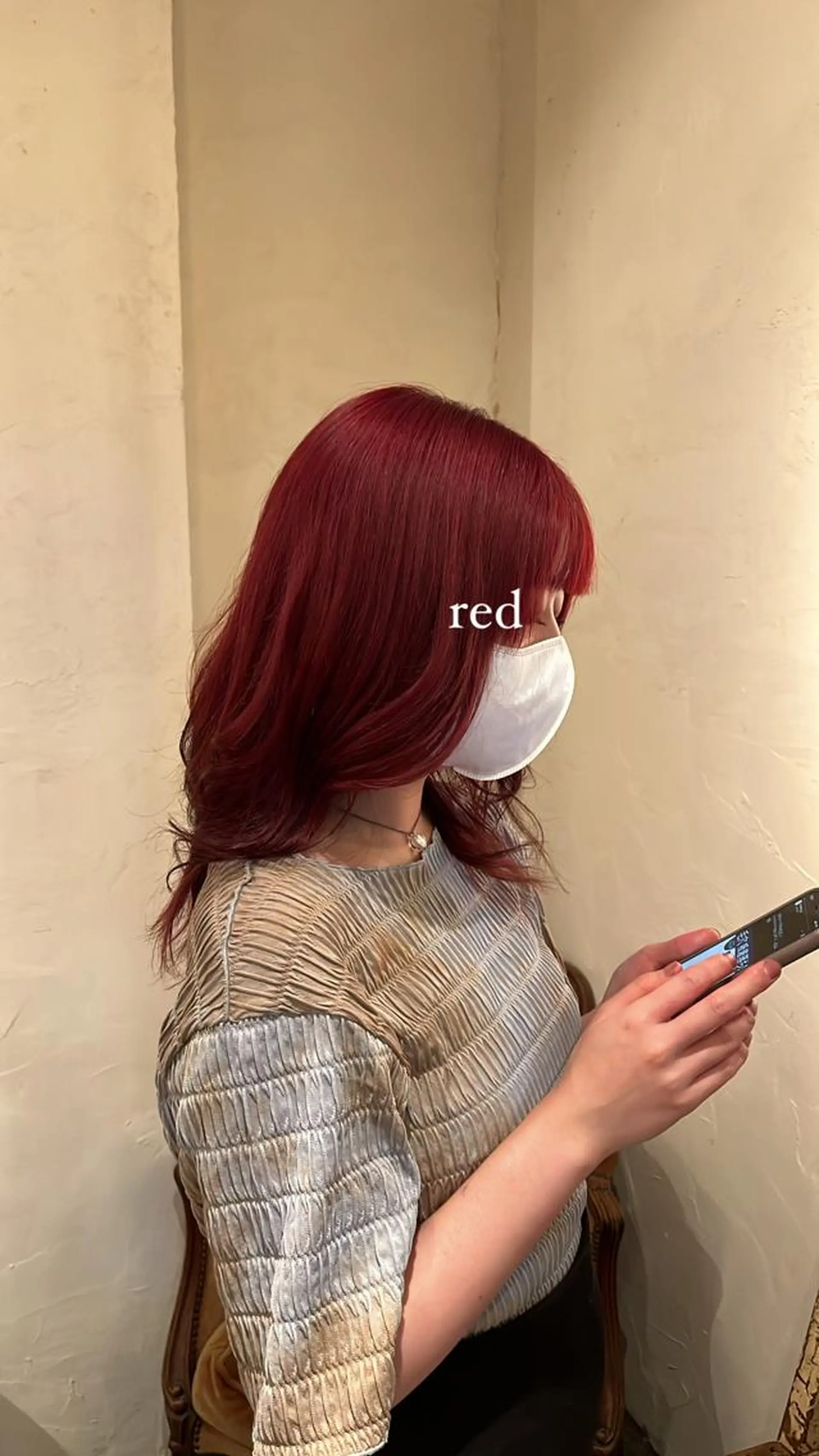 カラー 藤井 美歩/赤髪のヘアスタイル