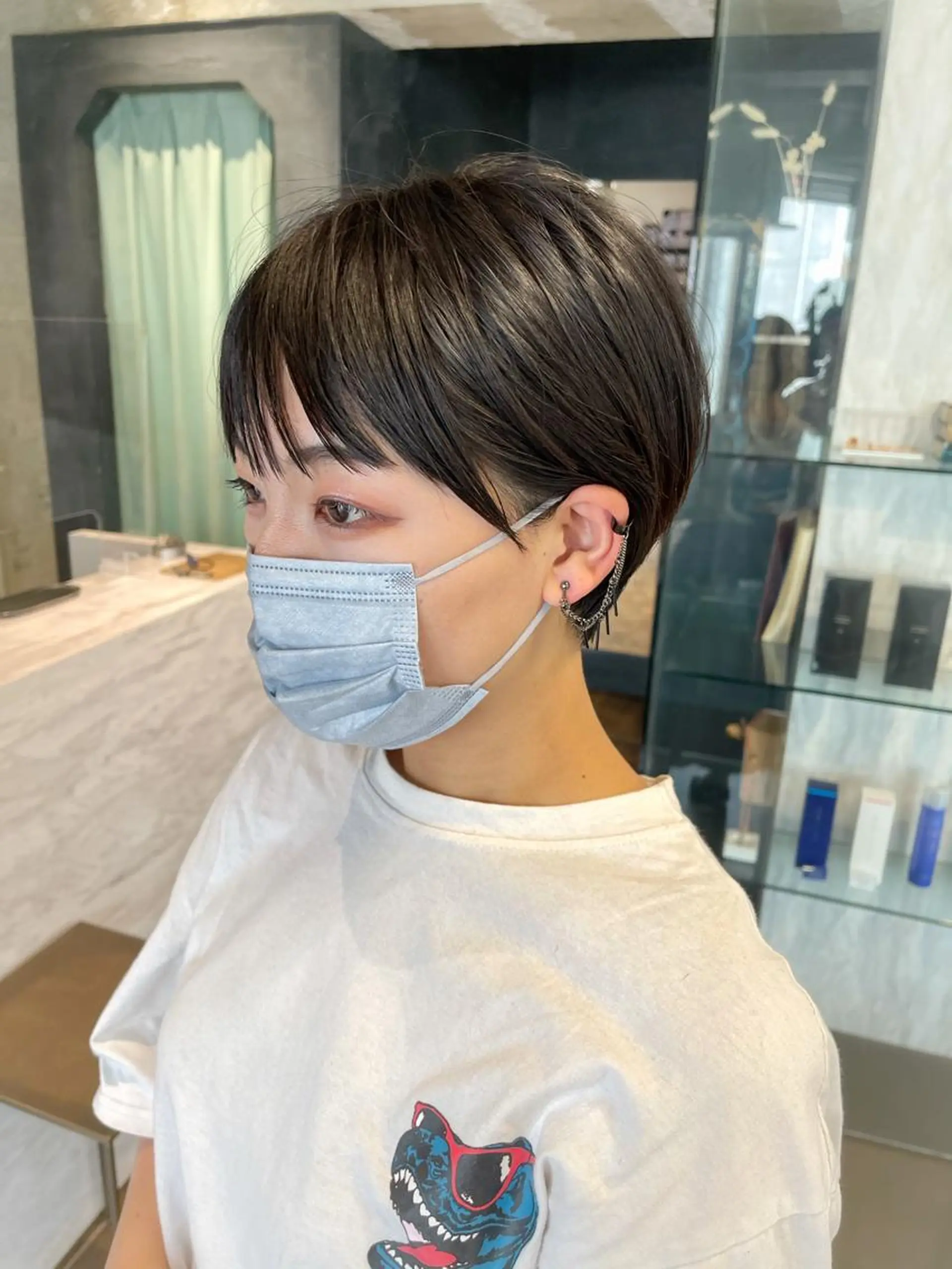 ショート レイヤー特化/小顔顔 周り/セノ/表参道のヘアスタイル