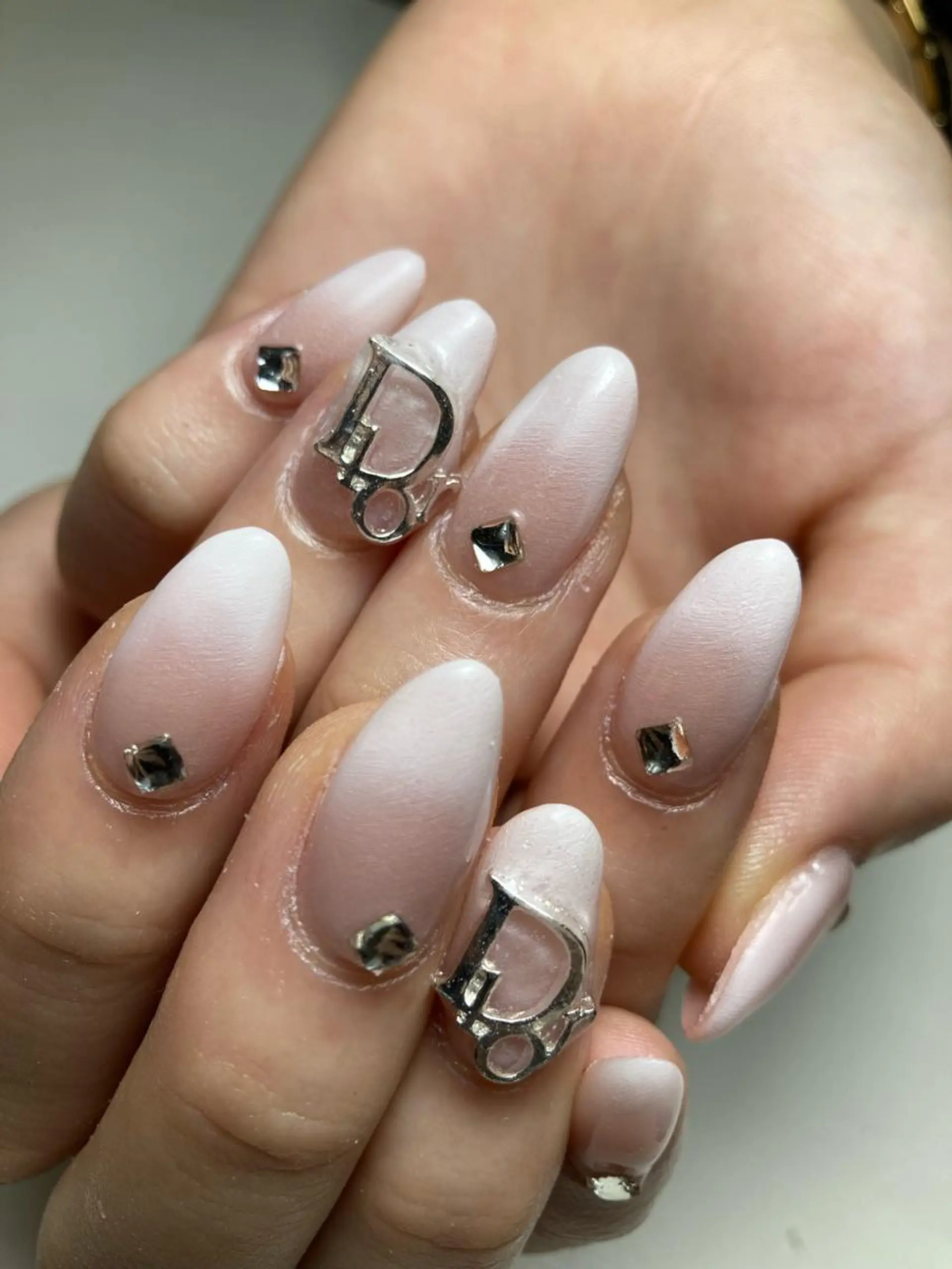 ネイル nailALBA 安蒜良彰のネイルデザイン