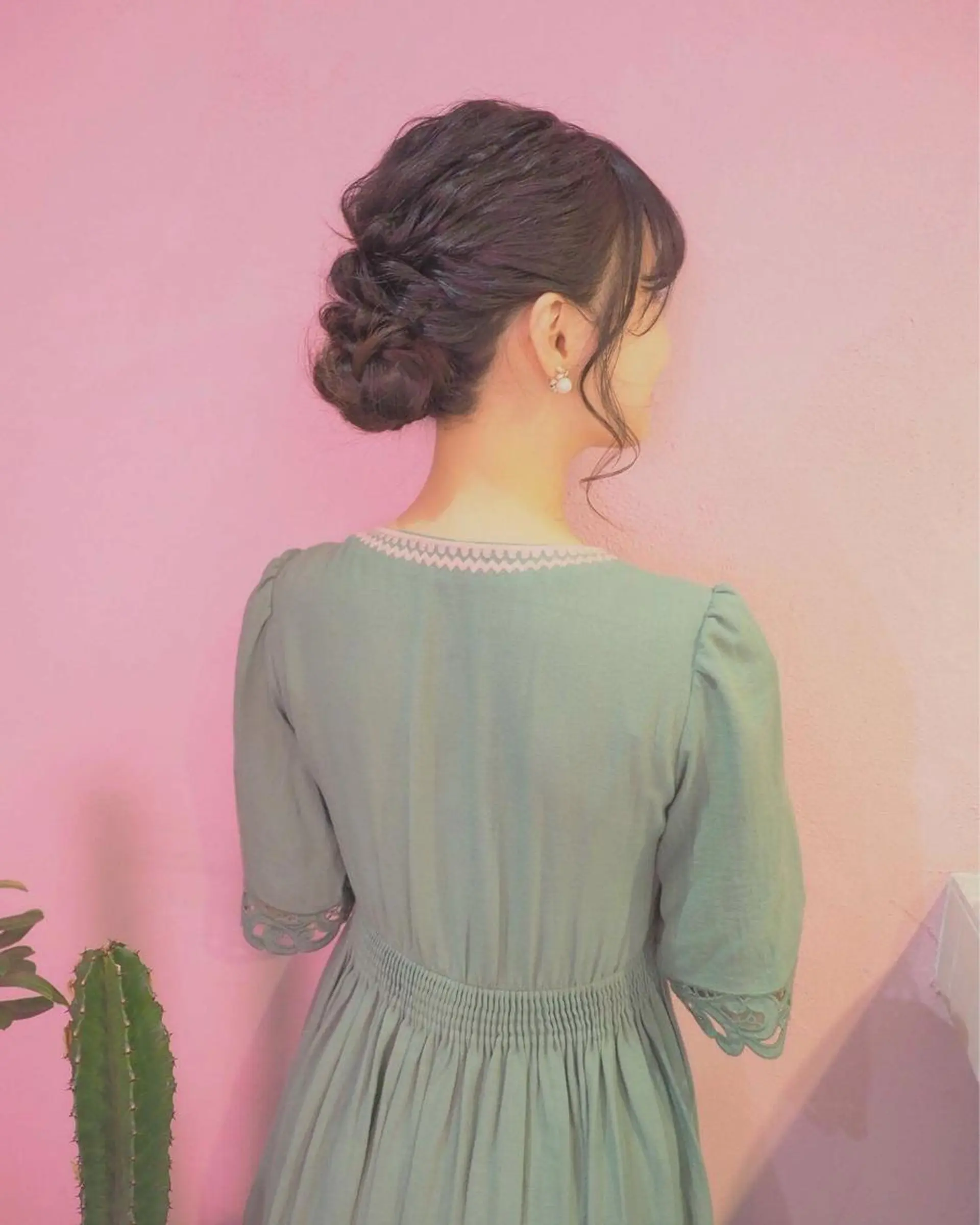 ミディアム ヘアアレンジ 外国人風カラー ハイライト 髪質改善 韓国風ヘア レイヤーカット ハリウッドブロウ LAID BACKの眉毛・アイブロウイメージ