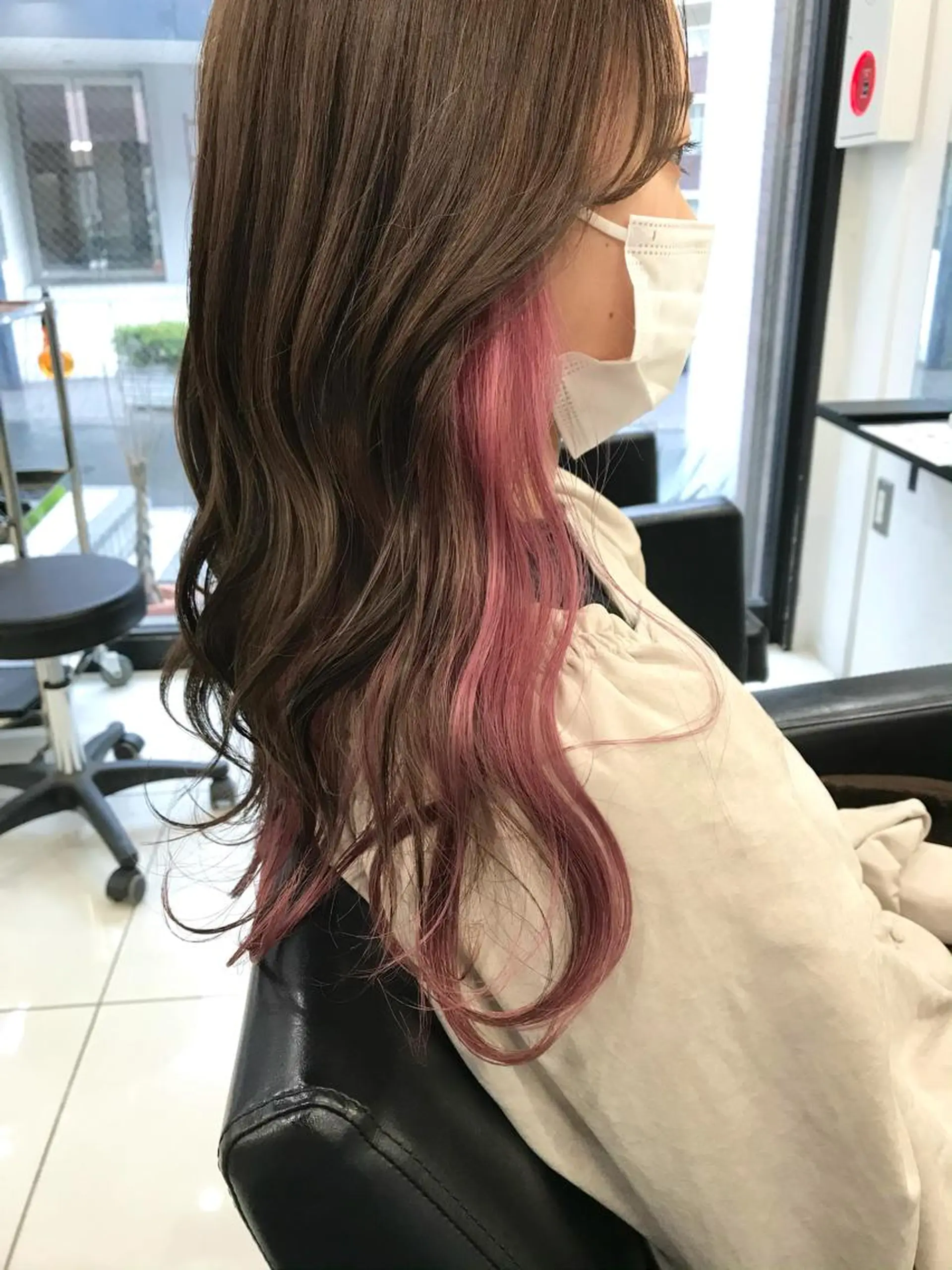 セミロング カラー ヘアカラー トリートメント 横山 奈央のヘアスタイル