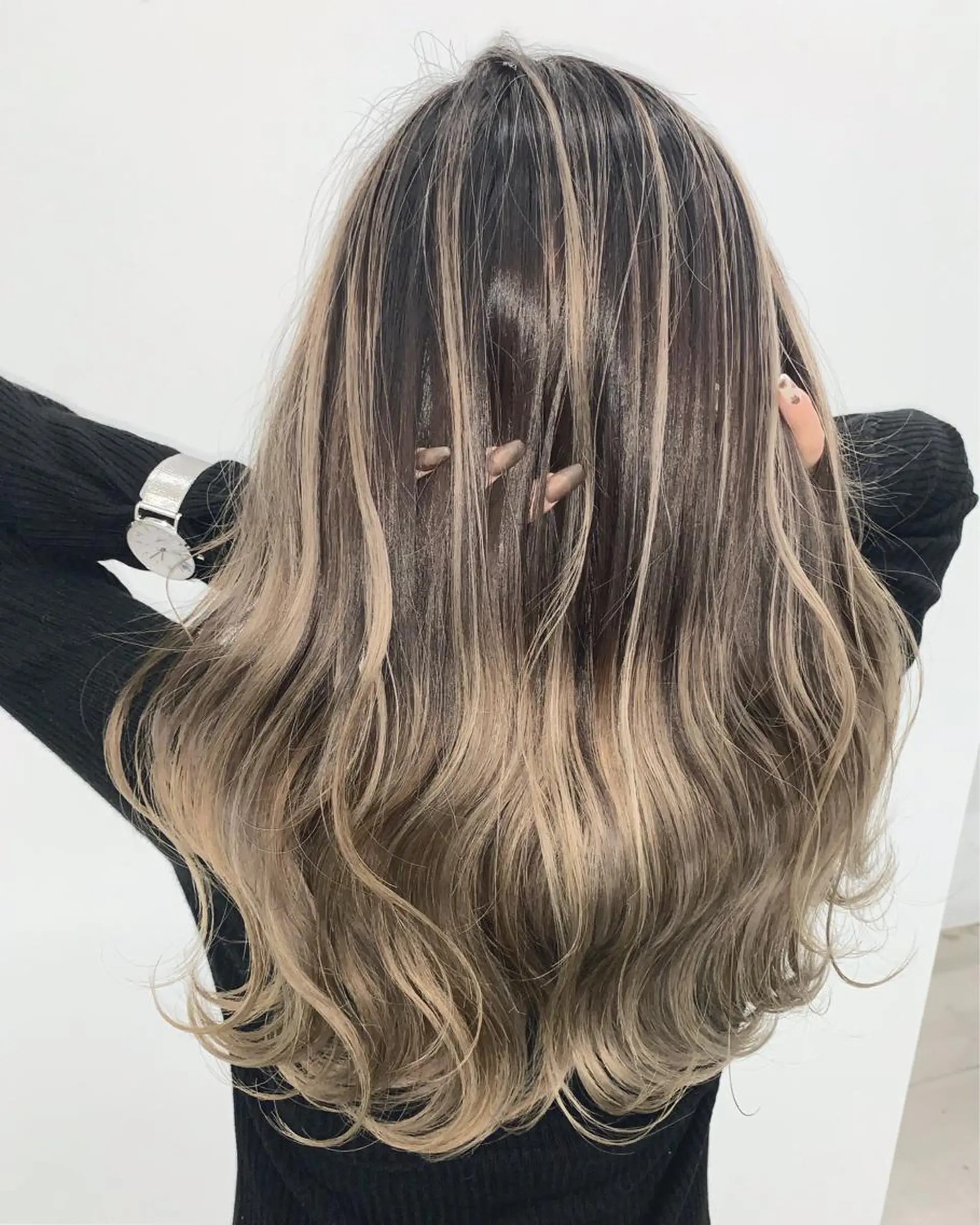 カラー バレイヤージュ LINOET NAGOYA所属・中川 来紀のヘアスタイル