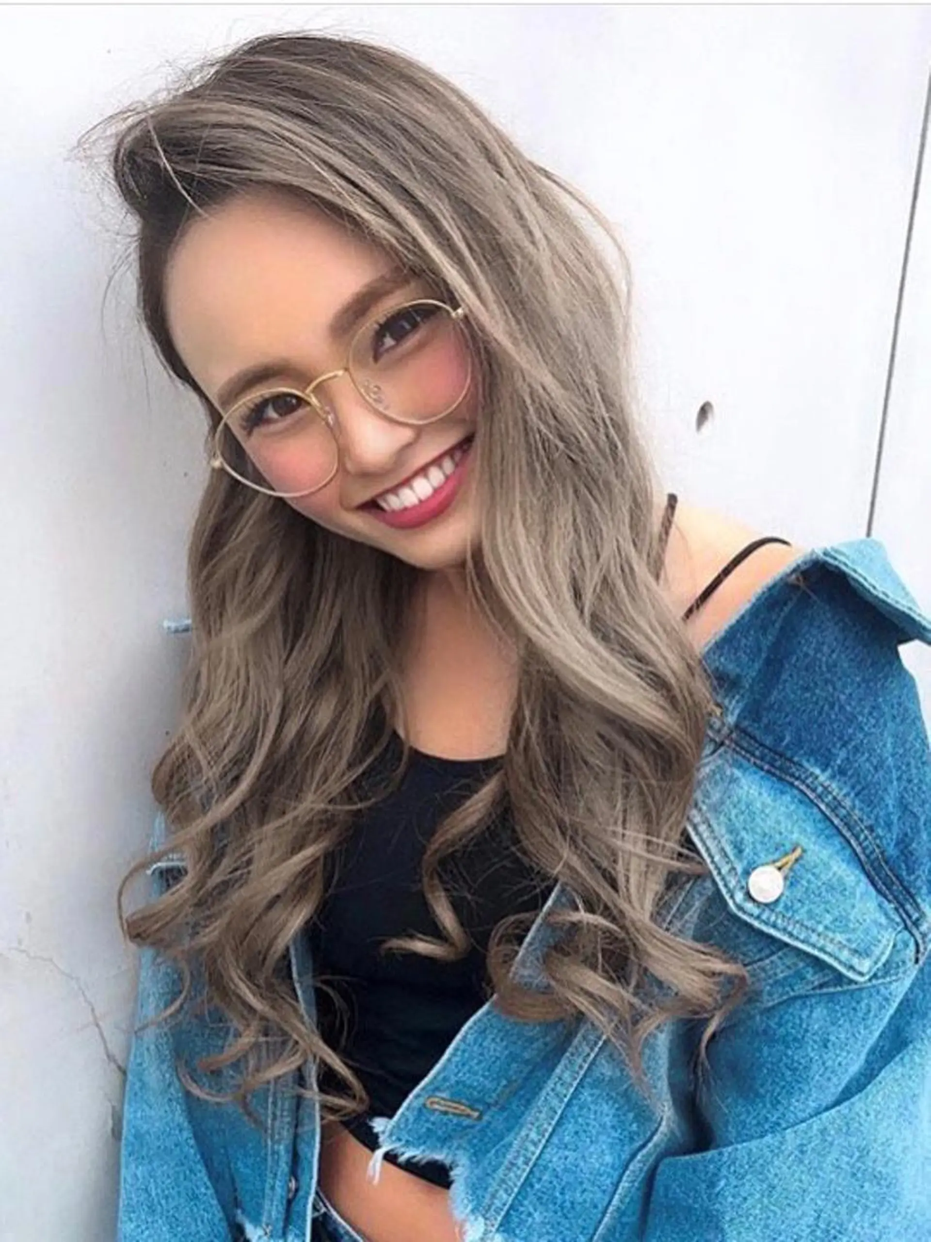 ロング カラー ヘアアレンジ Device ディバイスのヘアスタイル