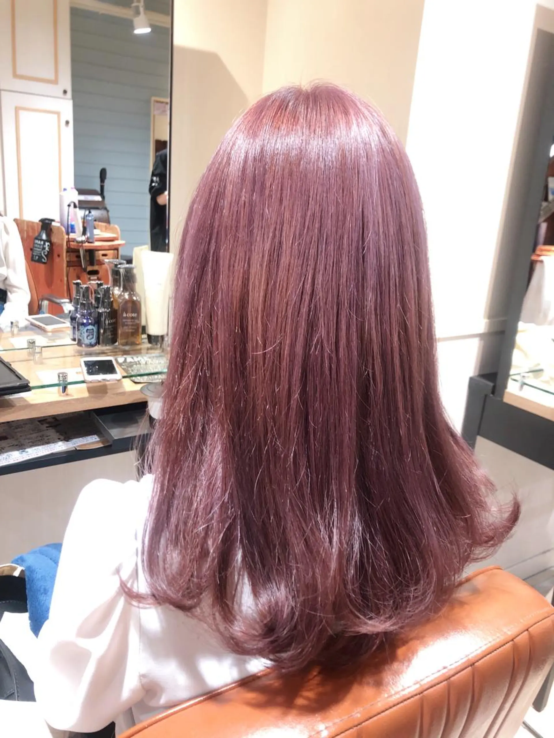 セミロング カラー ベージュカラー ブリーチ パープルカラー トリートメント ヘアカラー 湯田実津希🤎 ﾐﾙｸﾃｨ専門のヘアスタイル