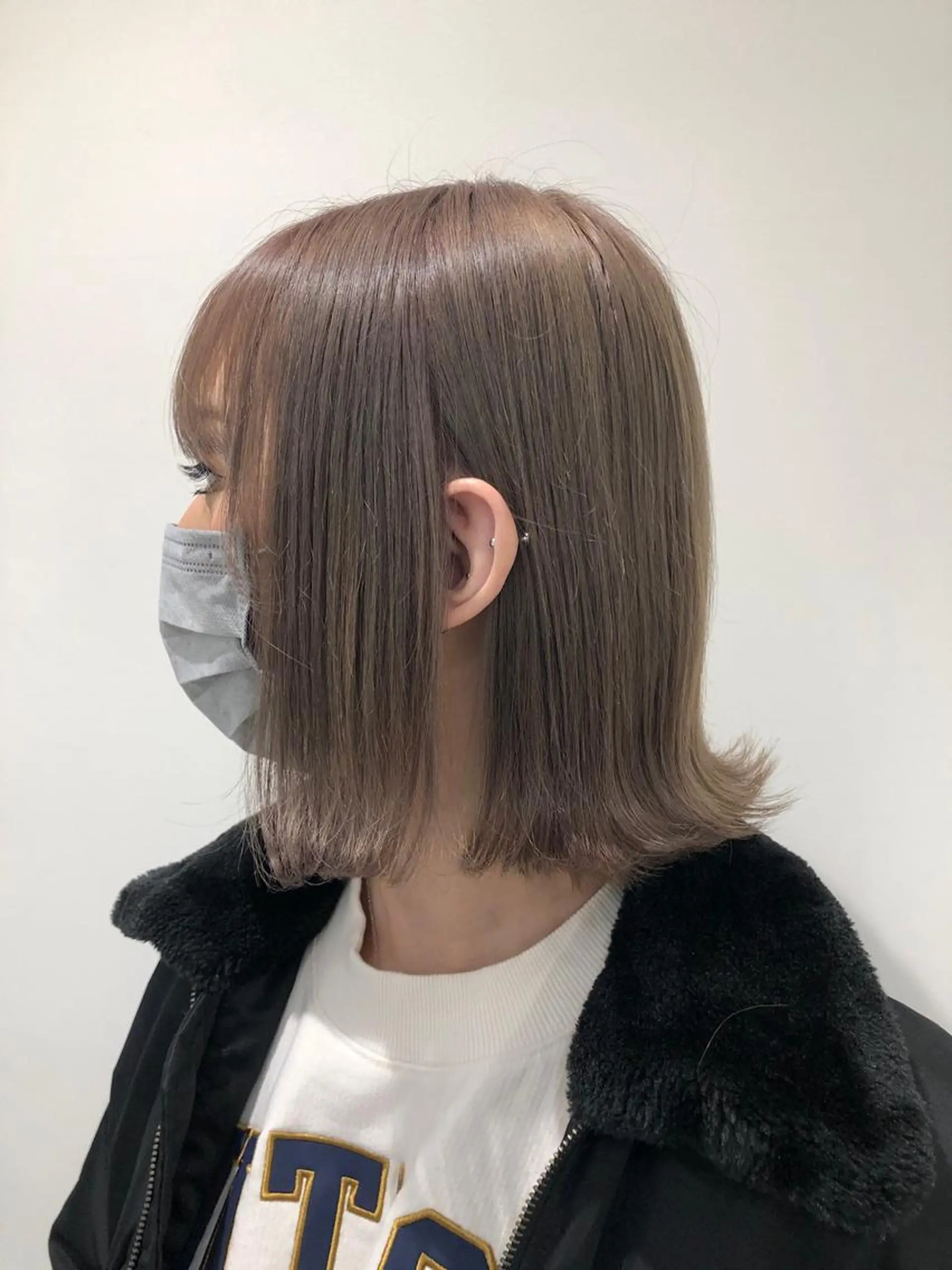 ミディアム カラー 切りっぱなしボブ ベージュカラー ミルクティーベージュ ボブ カット ヘアカラー レイヤー⭐️カラー ⭐️平川雅史のヘアスタイル