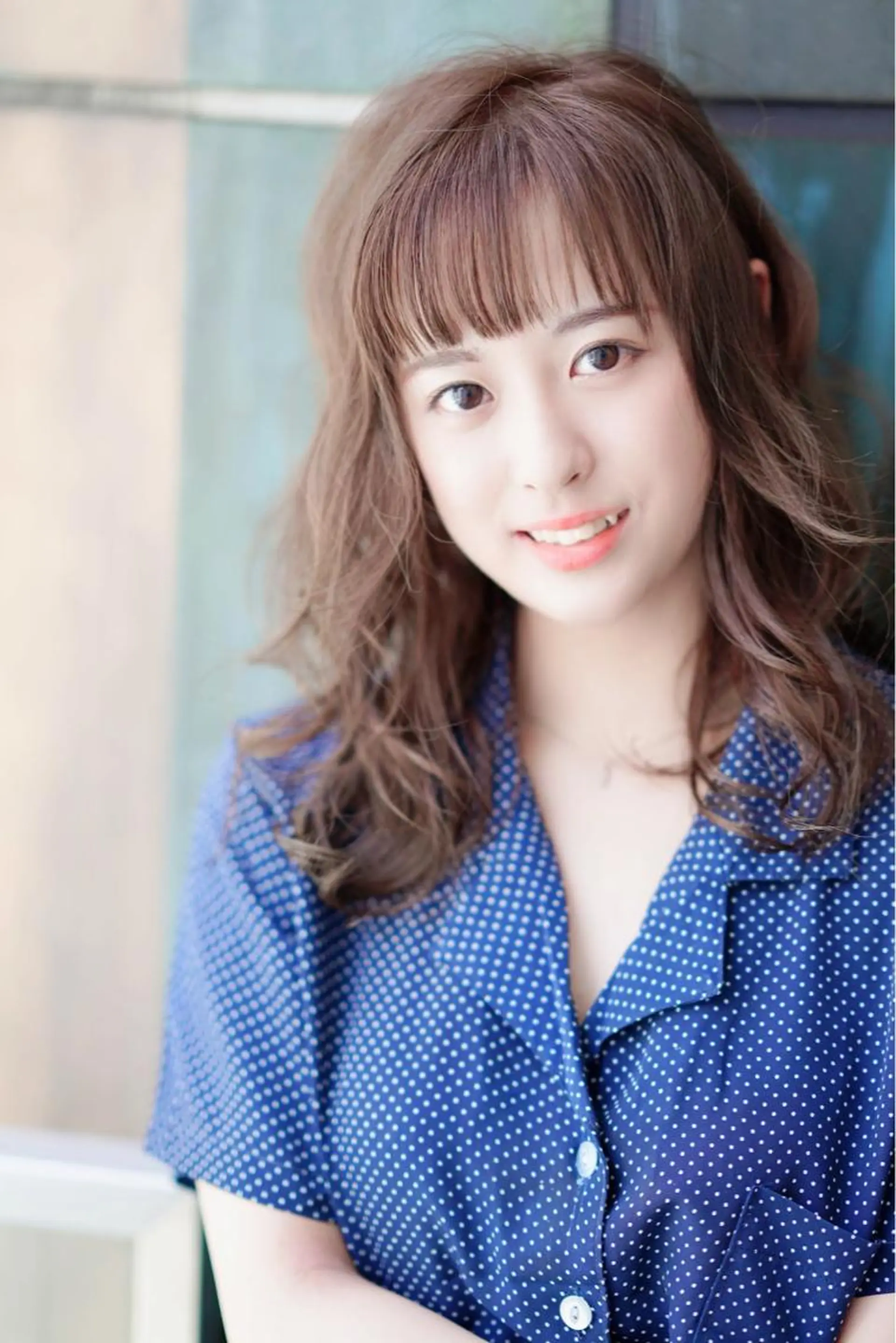 セミロング カラー 能登谷 きよのヘアスタイル