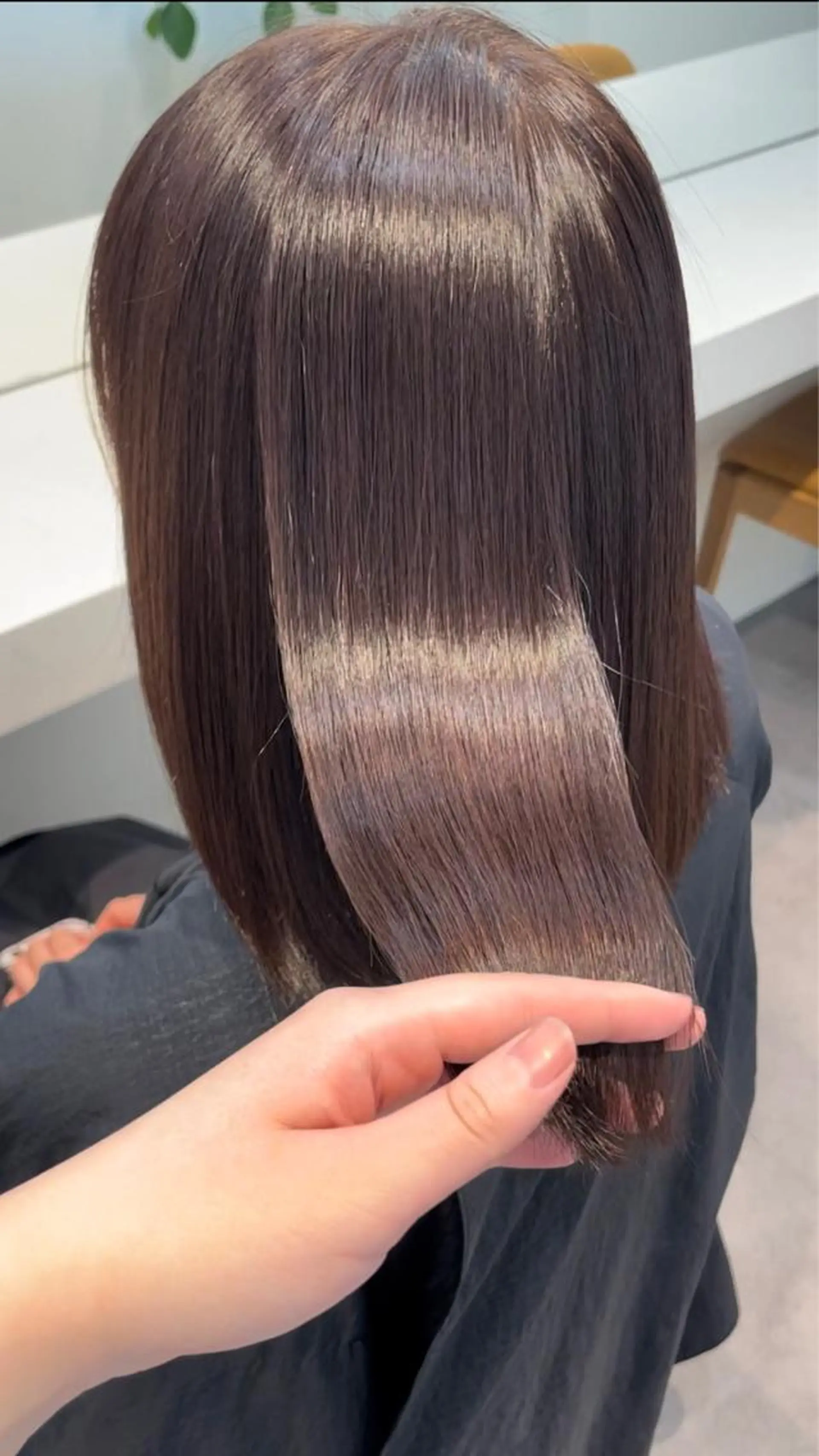 ミディアム カラー ブラウンカラー 若月 あやかのヘアスタイル