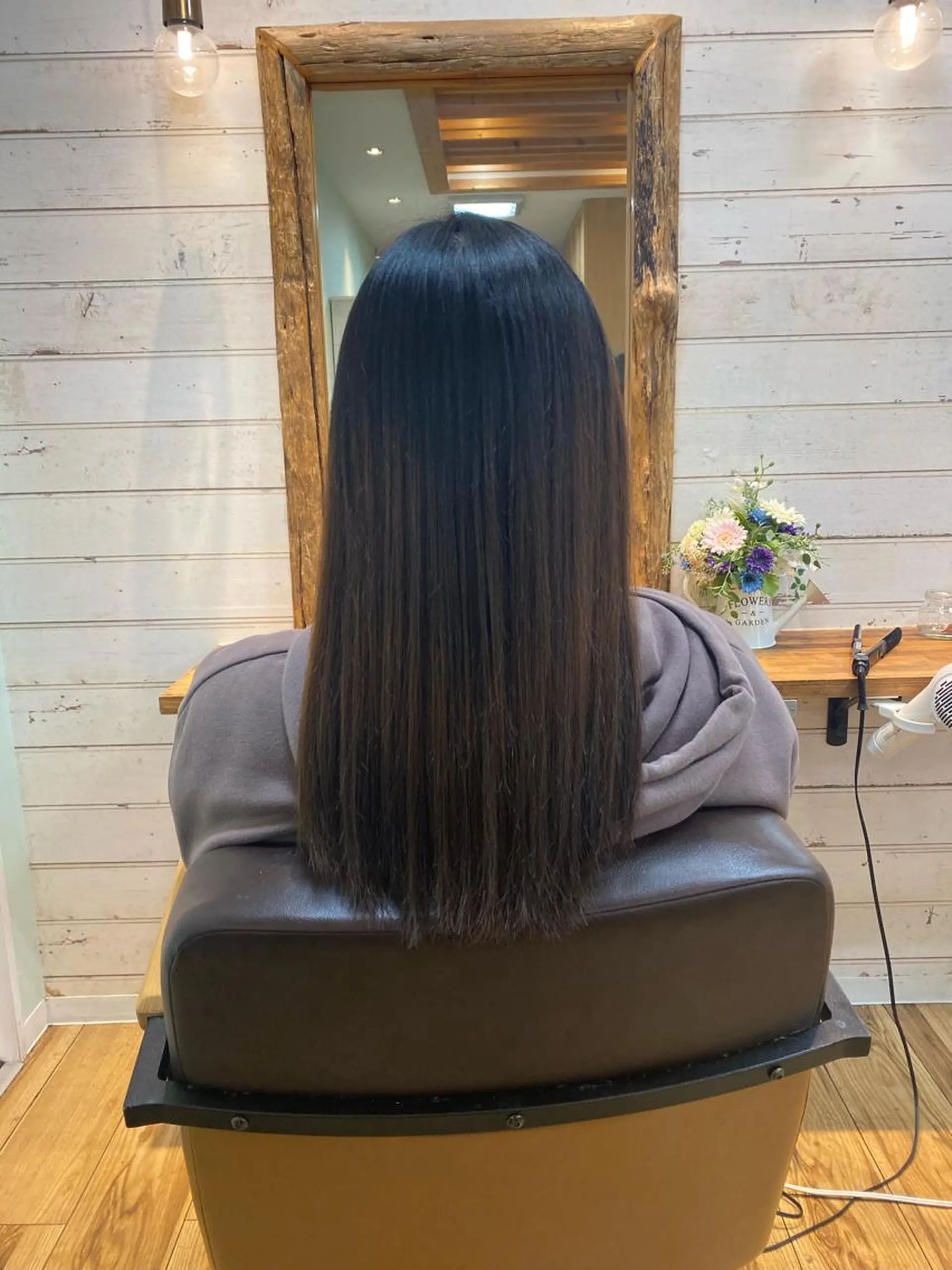 ロング パーマ 縮毛矯正 トリートメント Eri 🌿透明感カラーのヘアスタイル