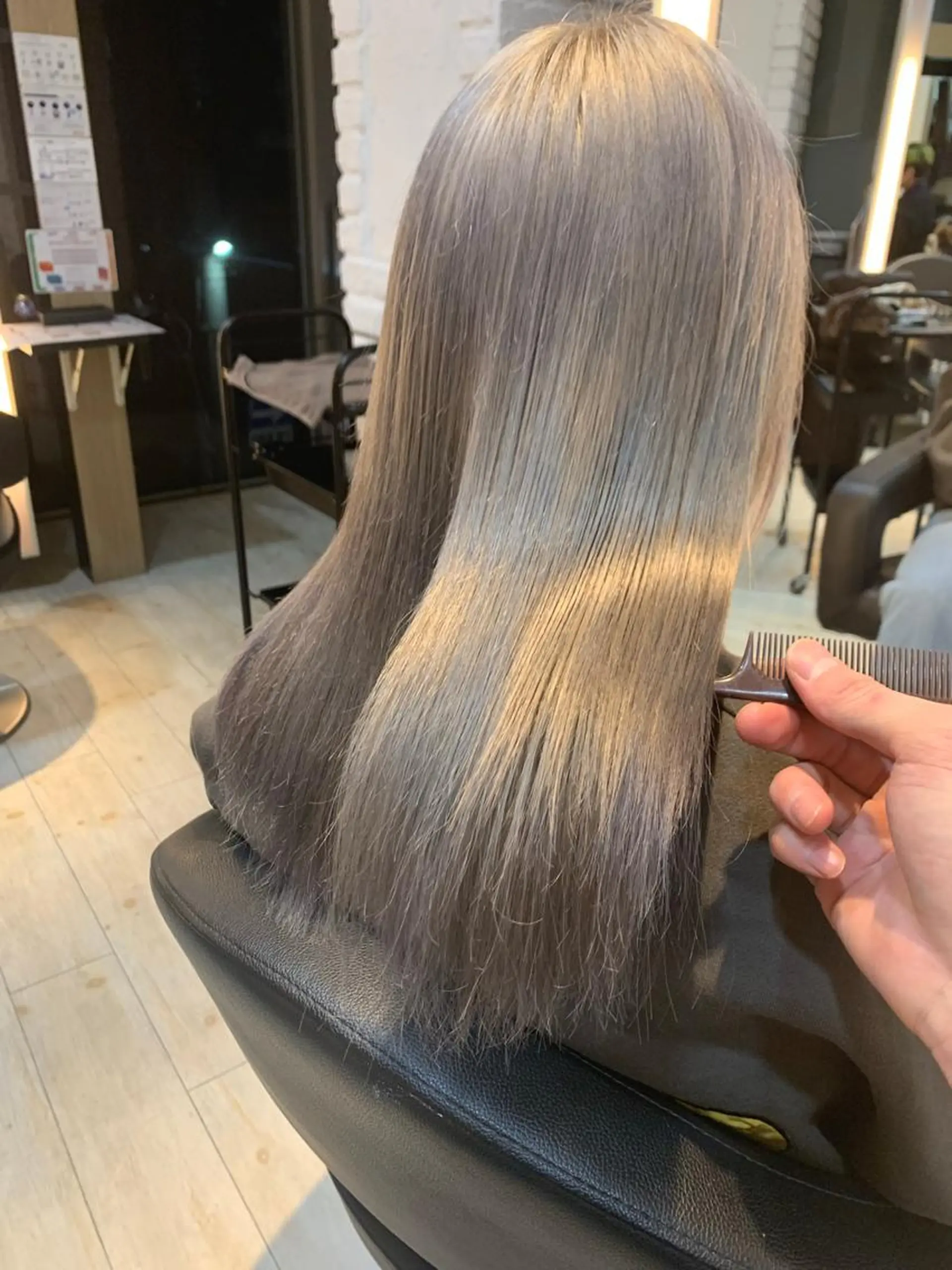 ロング カラー シルバー カット ヘアカラー トリートメント 鈴木直之/ハイトーン /ボブ/美髪矯正のヘアスタイル