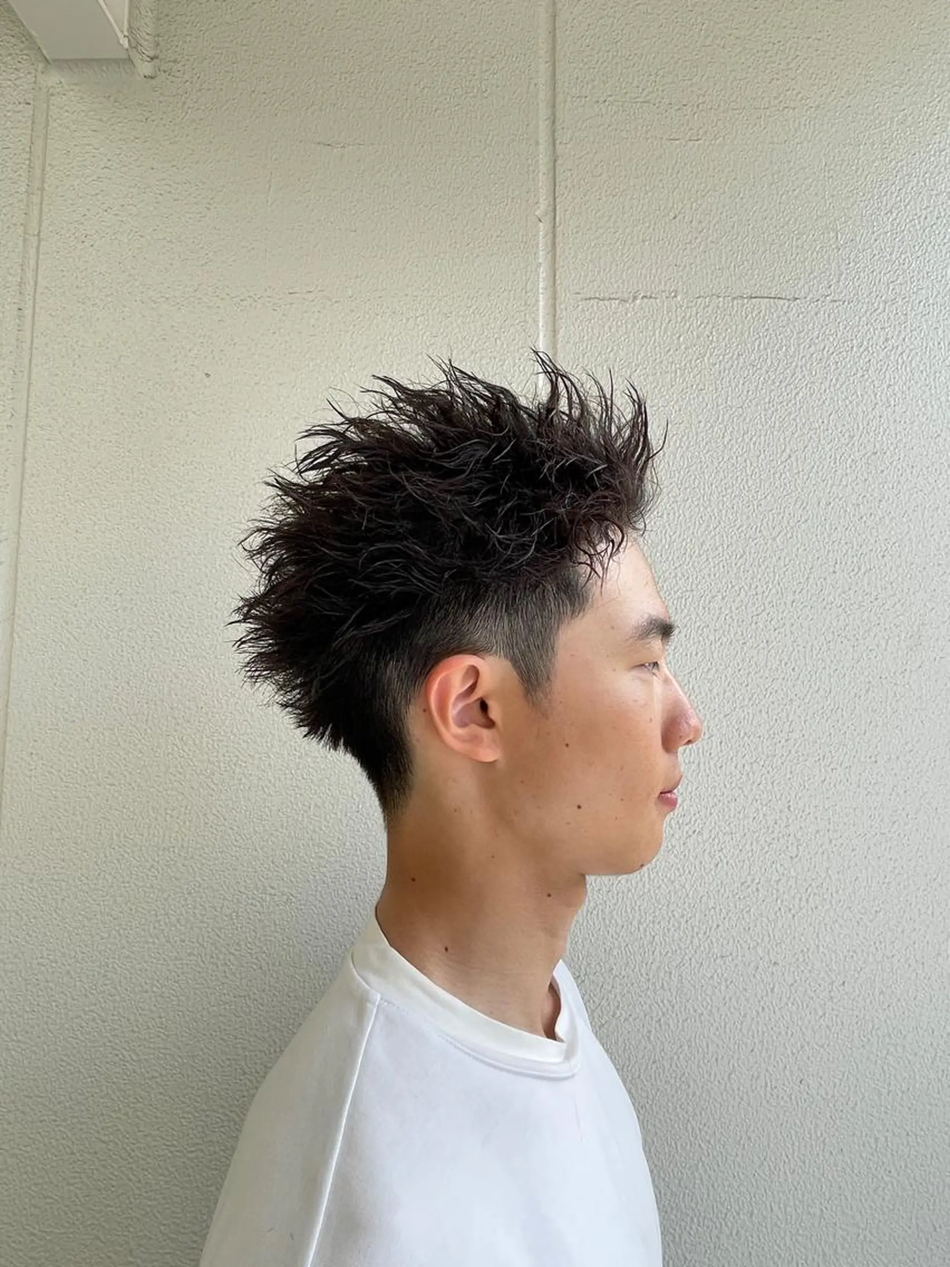 ショート パーマ ヘアアレンジ メンズ メンズパーマ スパイキーショート ショートヘア カット パーマ トリートメント ヘアセット 艶髪✨寒色カラー✨ 翁長孝輔のヘアスタイル