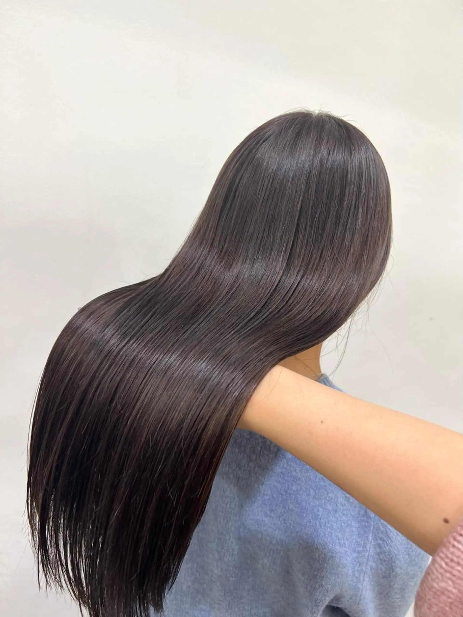 ミディアム 暖色ｶﾗｰ/ﾚｲﾔｰ ｶｯﾄ/Yunaのヘアスタイル