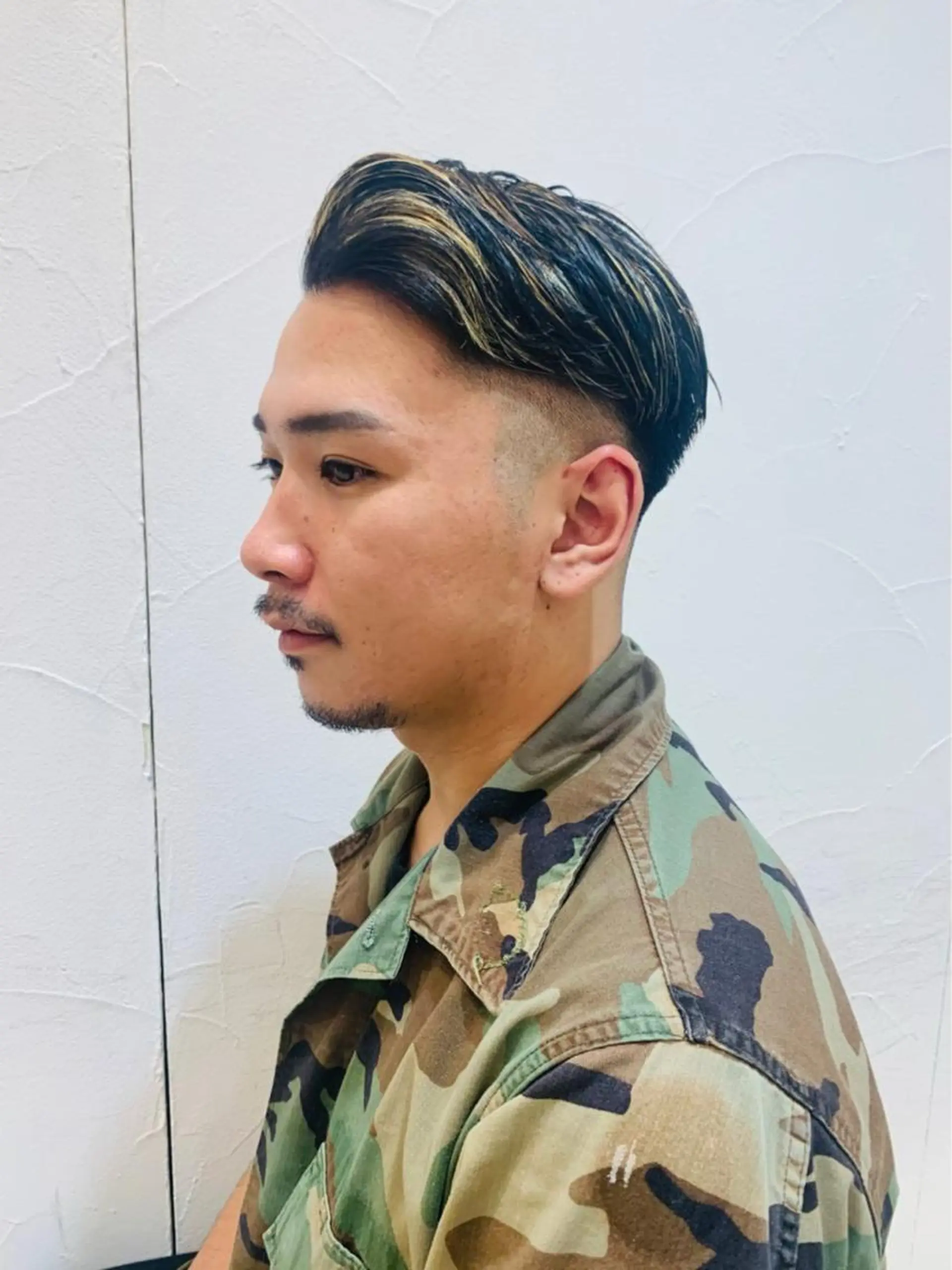 ショート メンズ フェードカット メンズハイライト ハイライト Ash中目黒店 榊間茜のヘアスタイル