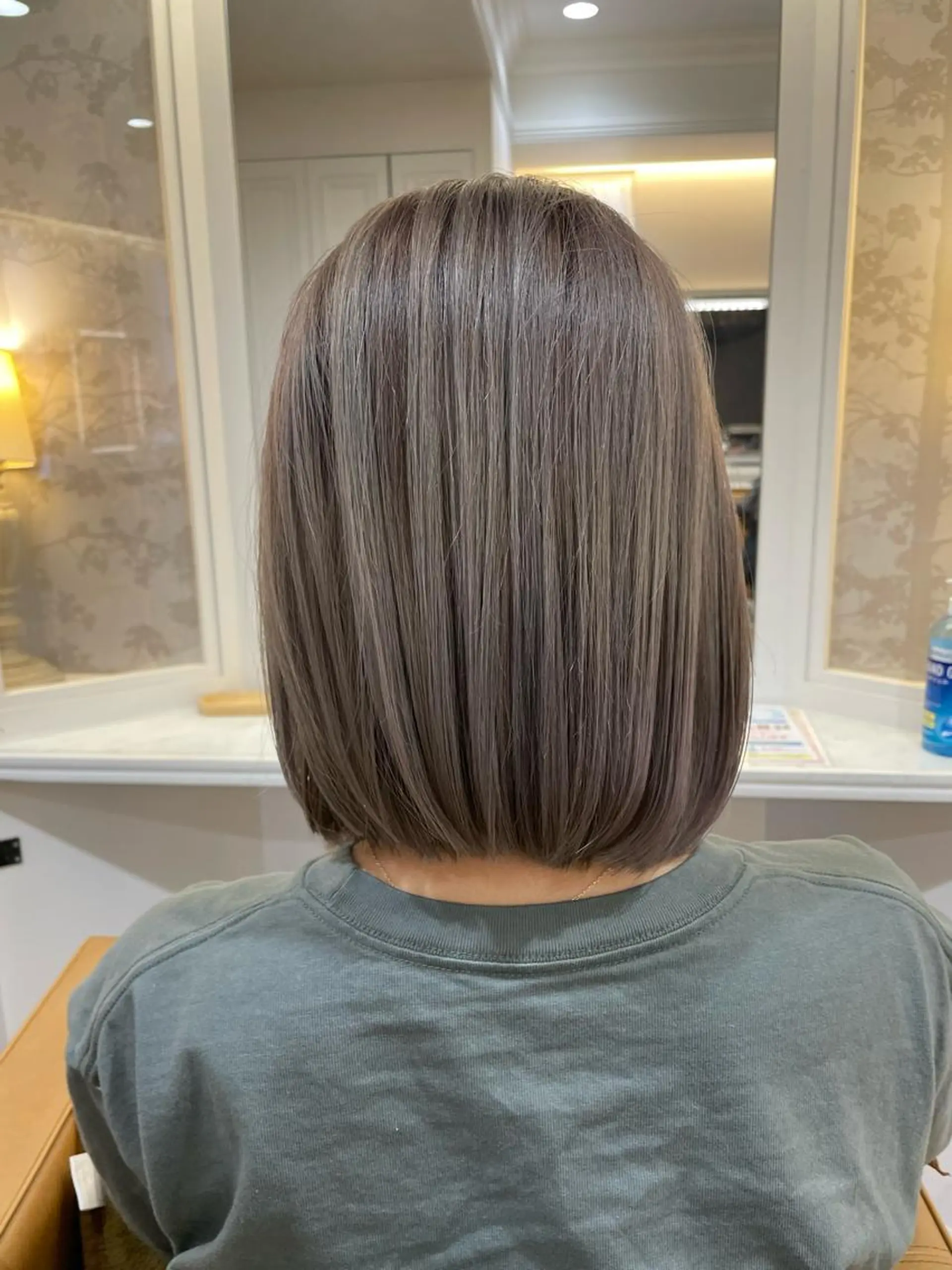 ミディアム ヘアカラー トリートメント ブリーチ毛矯正.髪質 改善.髪にドラマをのヘアスタイル