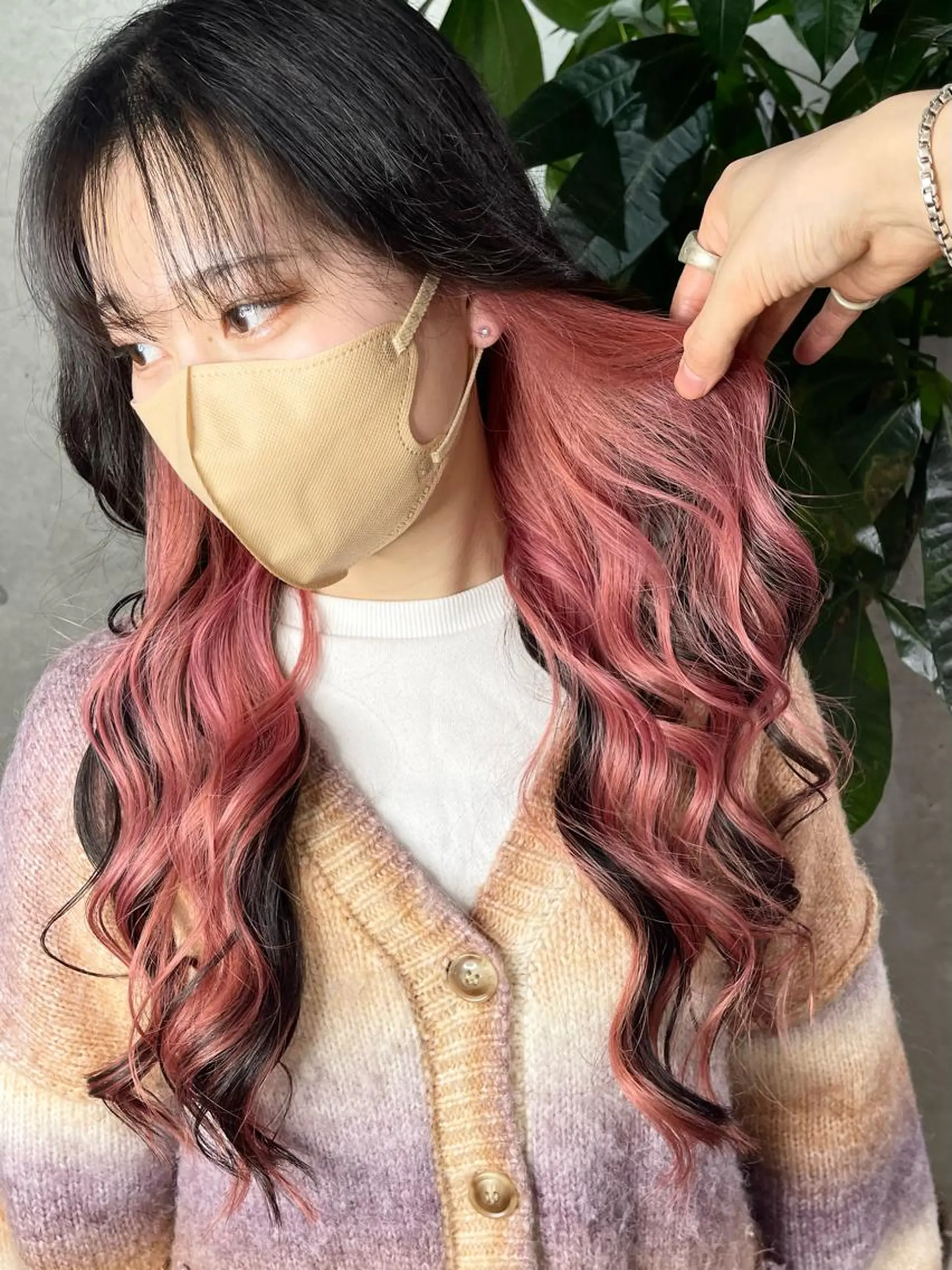 カラー ピンクカラー ヘアカラー 名古屋のピンク好き かずくん🦩のヘアスタイル