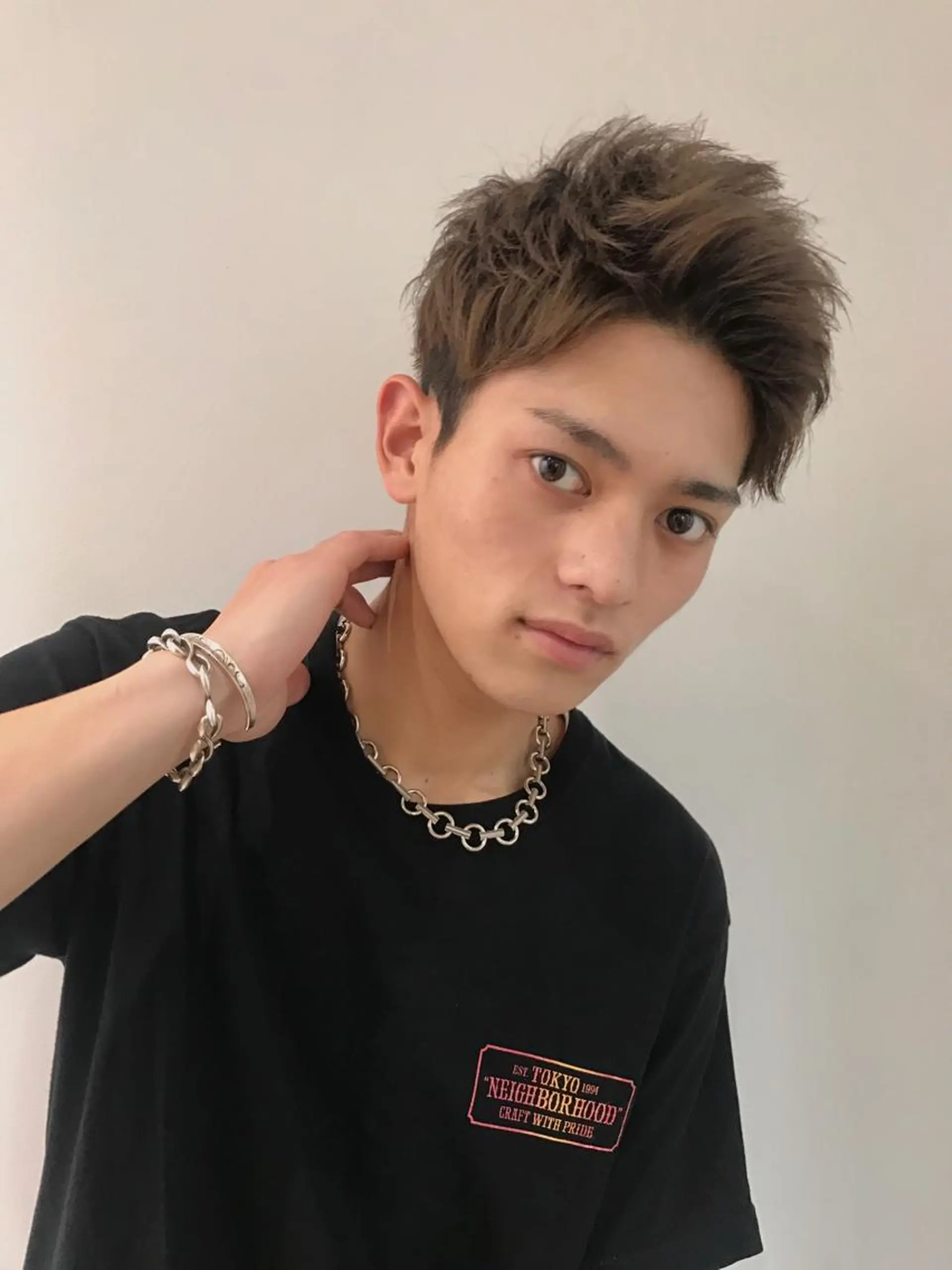 ショート カラー メンズ アップバング ショートヘア カット 平内 賢人のヘアスタイル