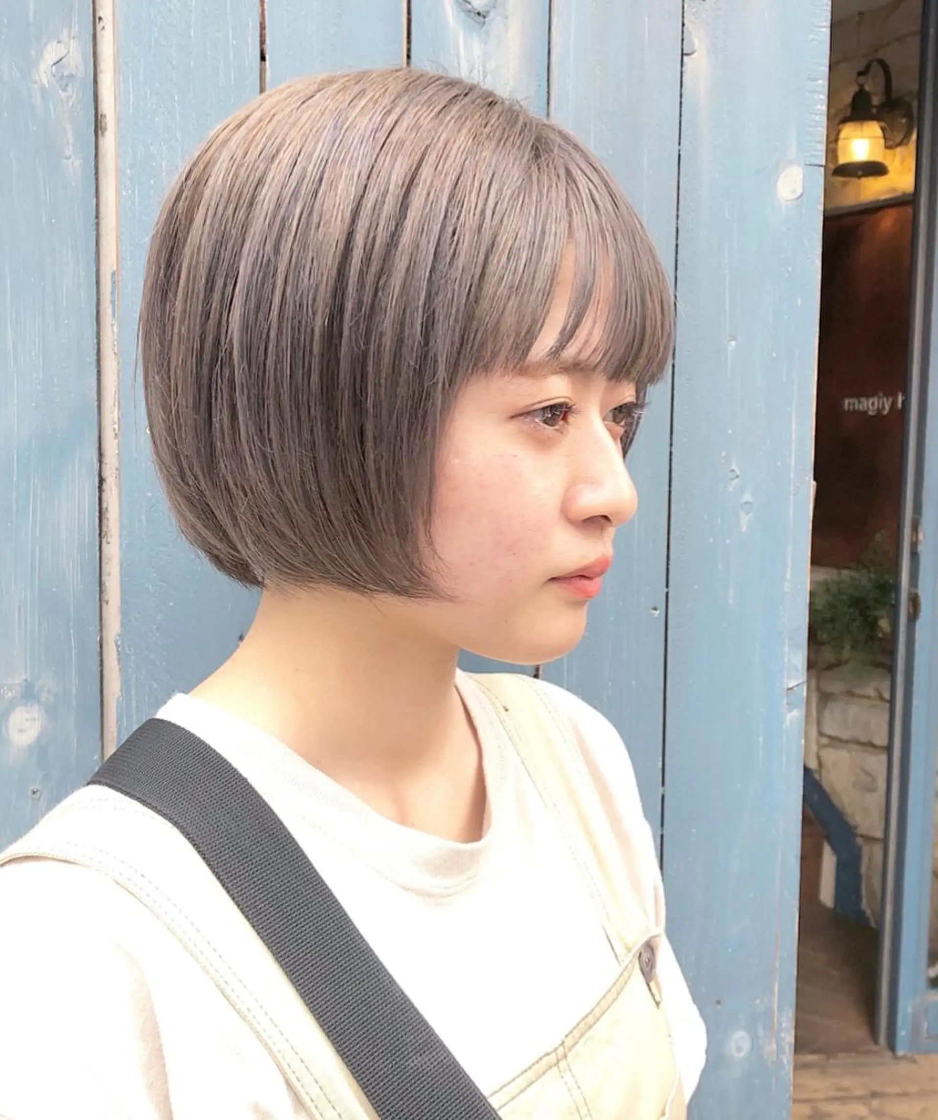 ショート カラー ブリーチ、パーマ 西部笑のヘアスタイル