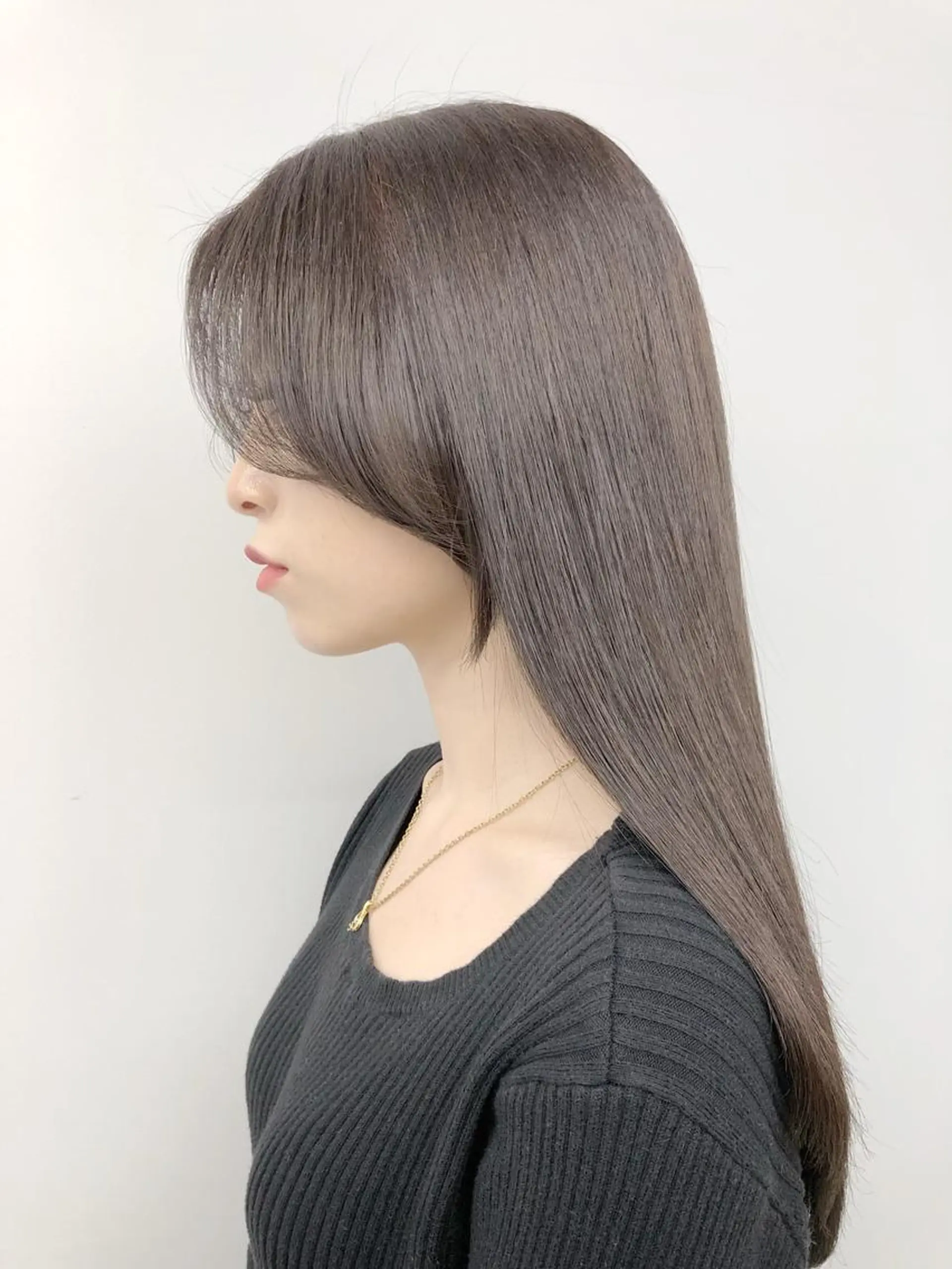 セミロング カラー 顔まわりレイヤー ヨシンモリ レイヤーカット カット 縮毛矯正 トリートメント 代表　YUKI ☆のヘアスタイル