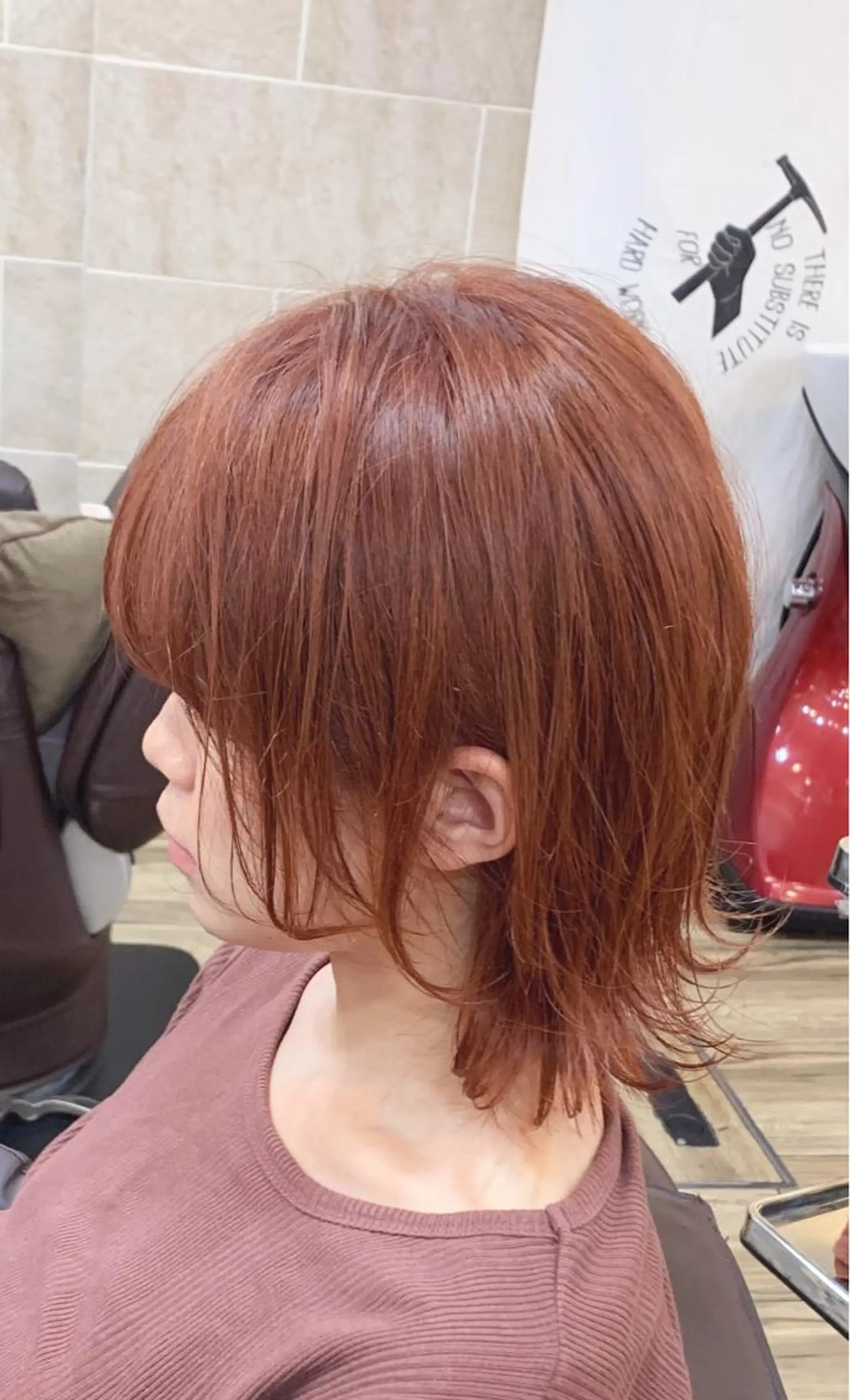 ミディアム カラー ベージュカラー ブリーチ オレンジ オレンジベージュ ウルフカット カット ヘアカラー トリートメント 平尾 拓也のヘアスタイル